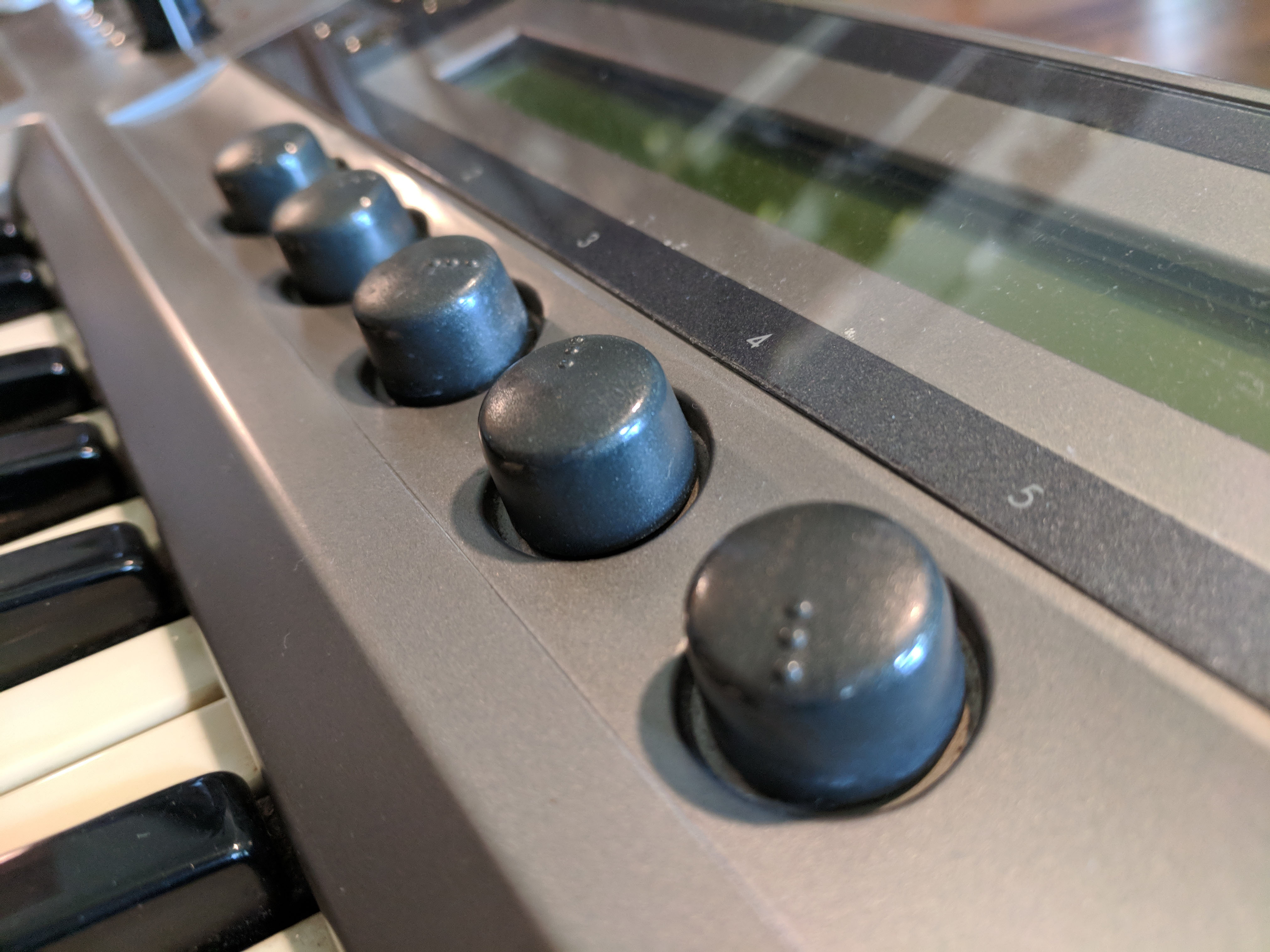 Korg Prophecy — view 4