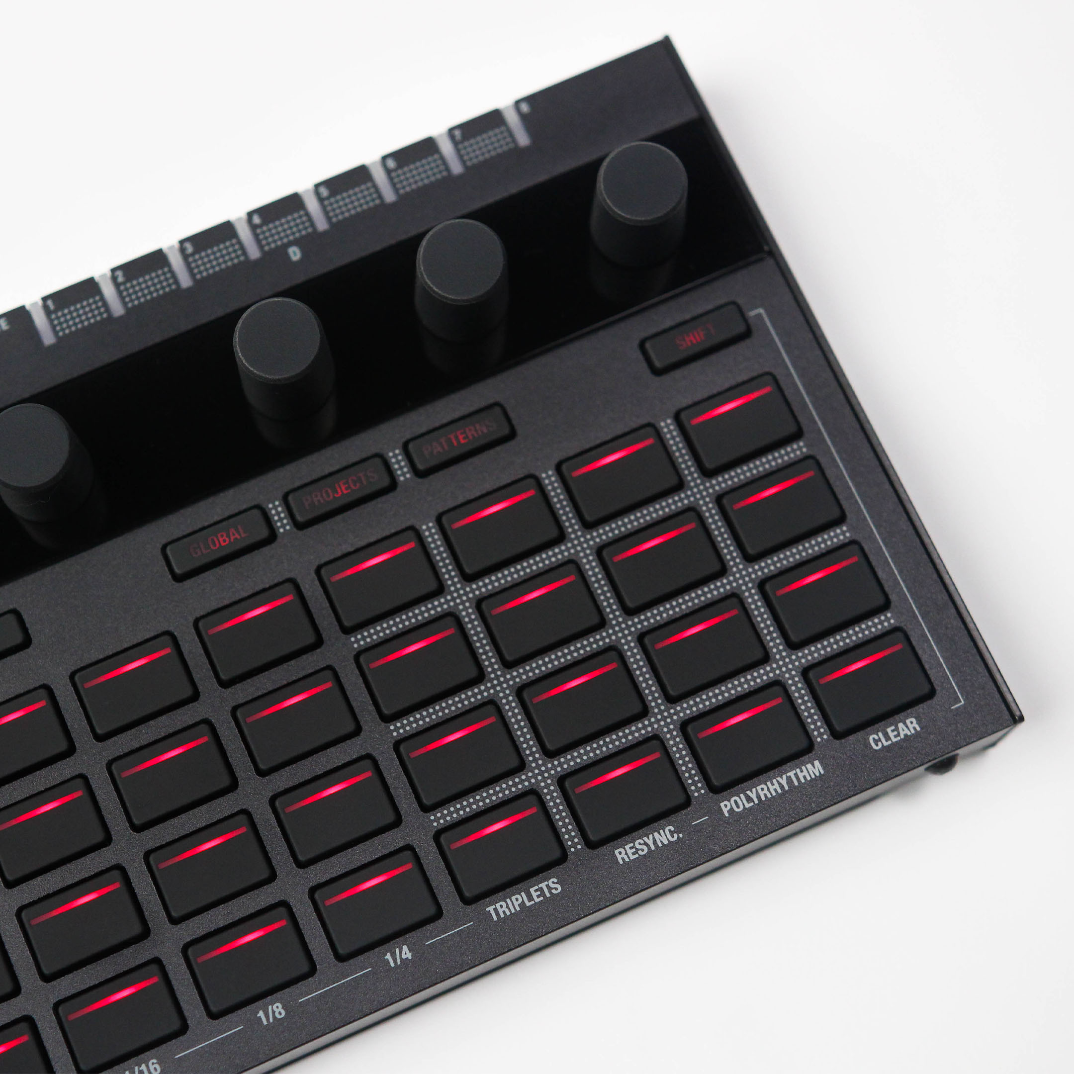 Korg SQ-64 — view 3