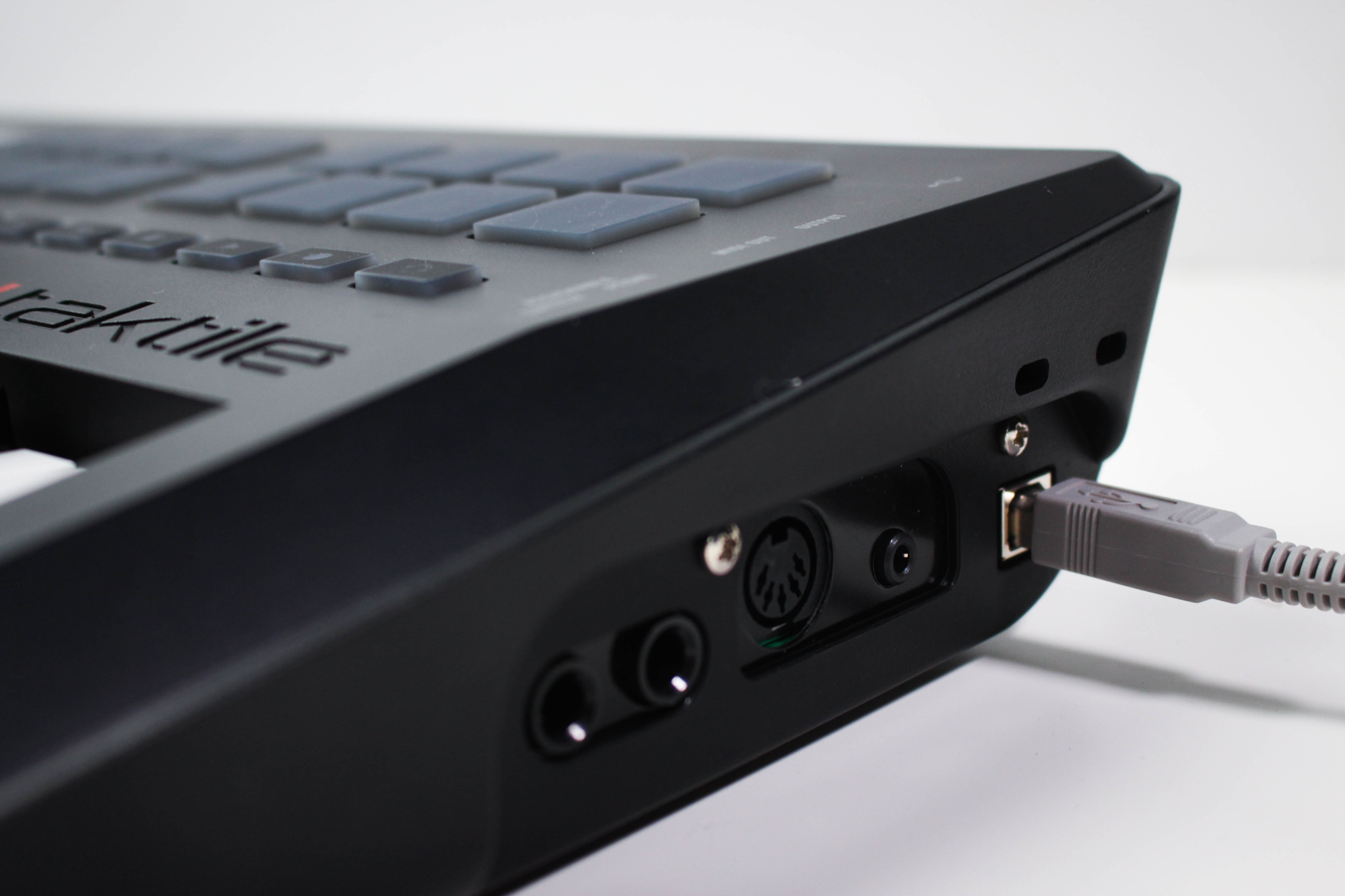 Korg Triton Taktile — view 8