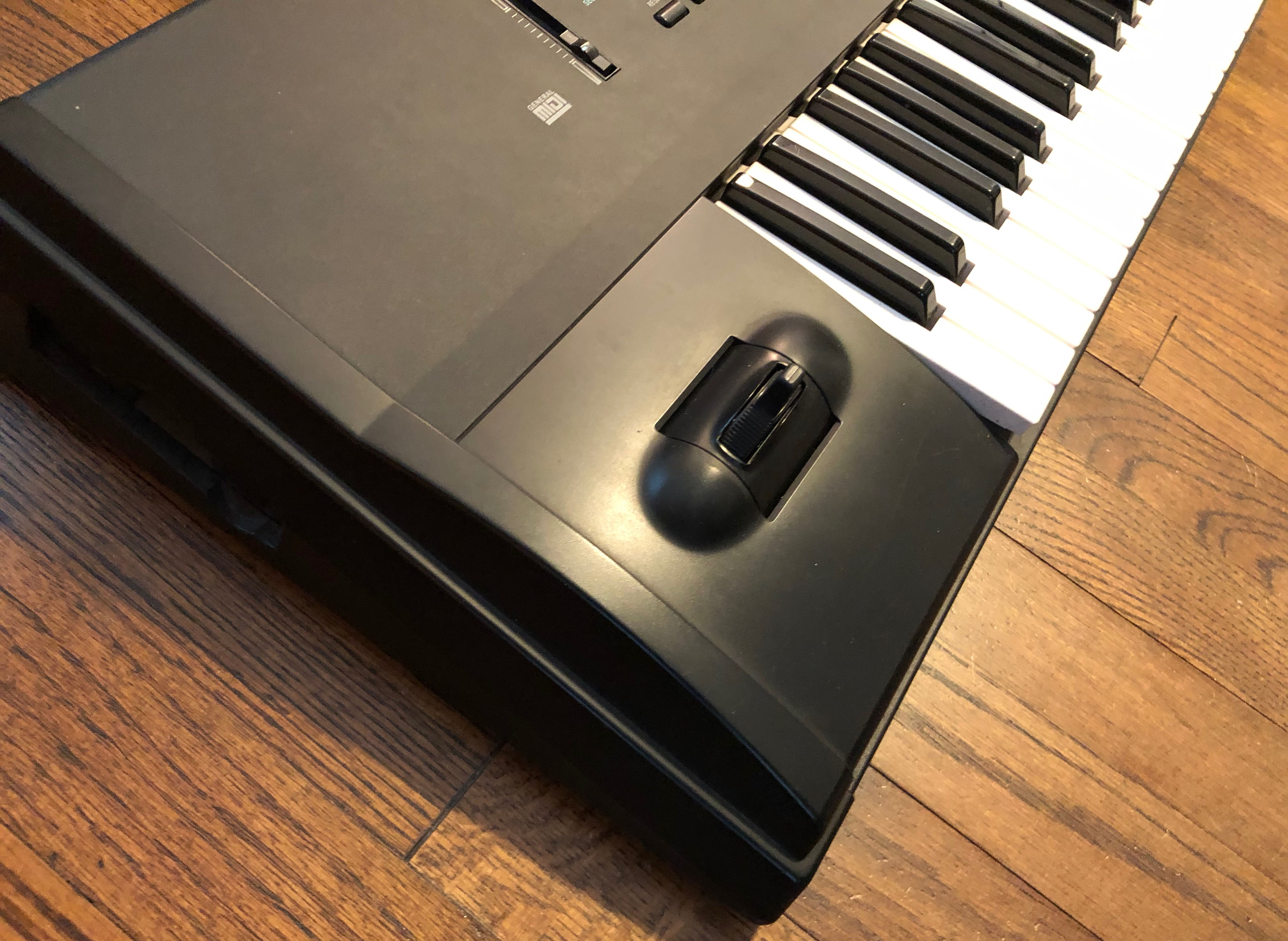 Korg X3 — view 5