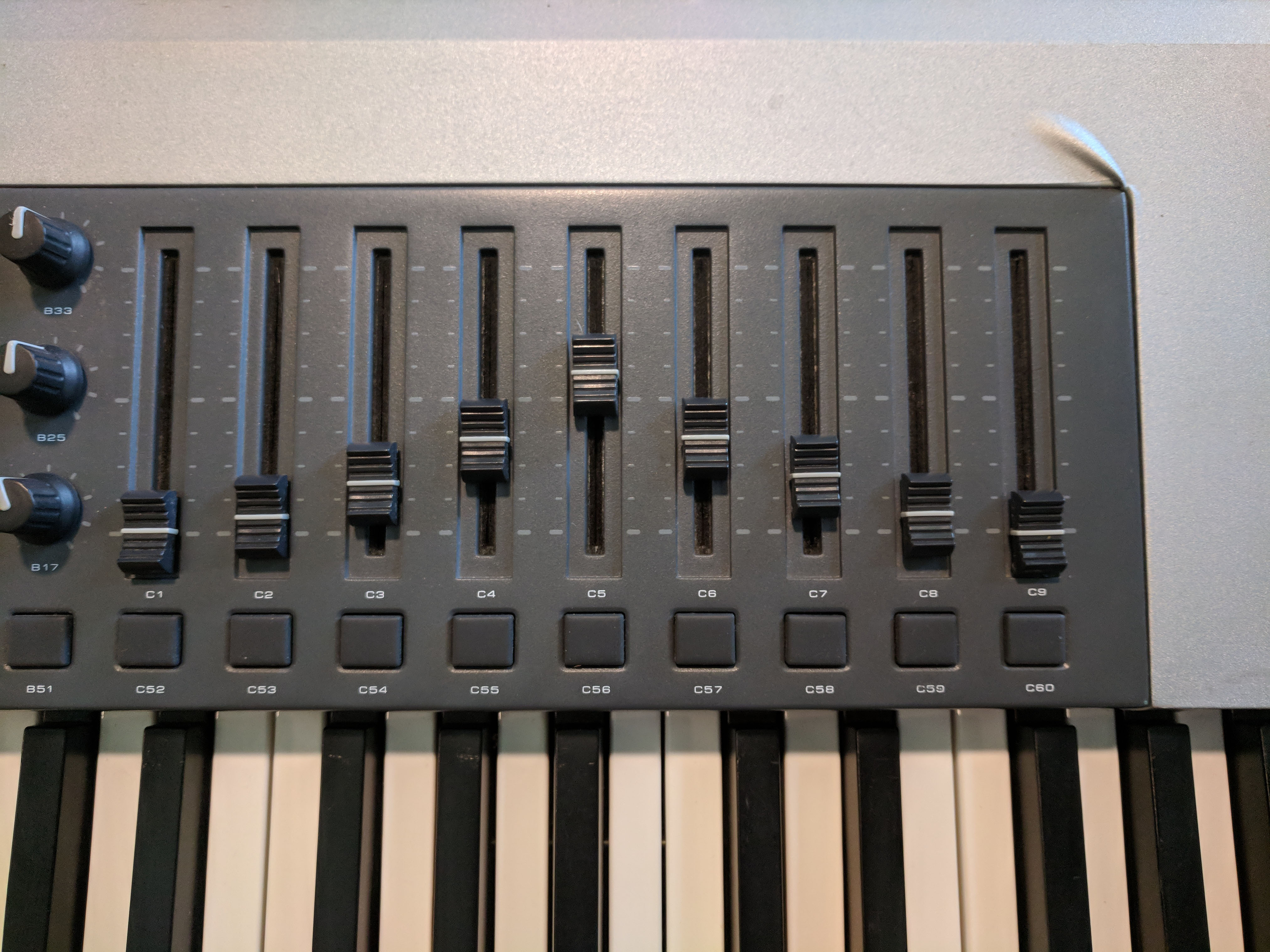 M-Audio KeyStation Pro 88 — view 3
