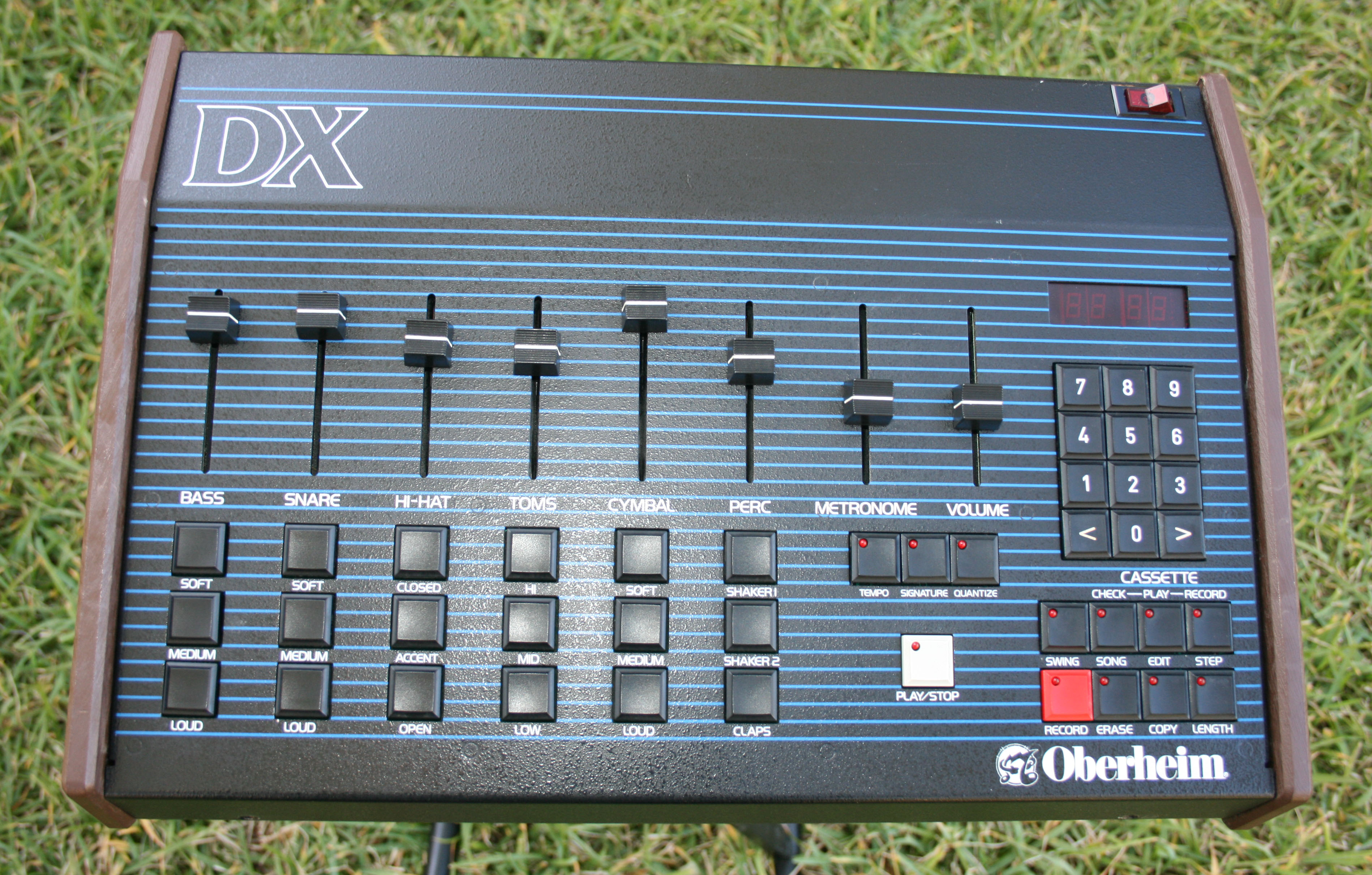 Oberheim DX — view 3