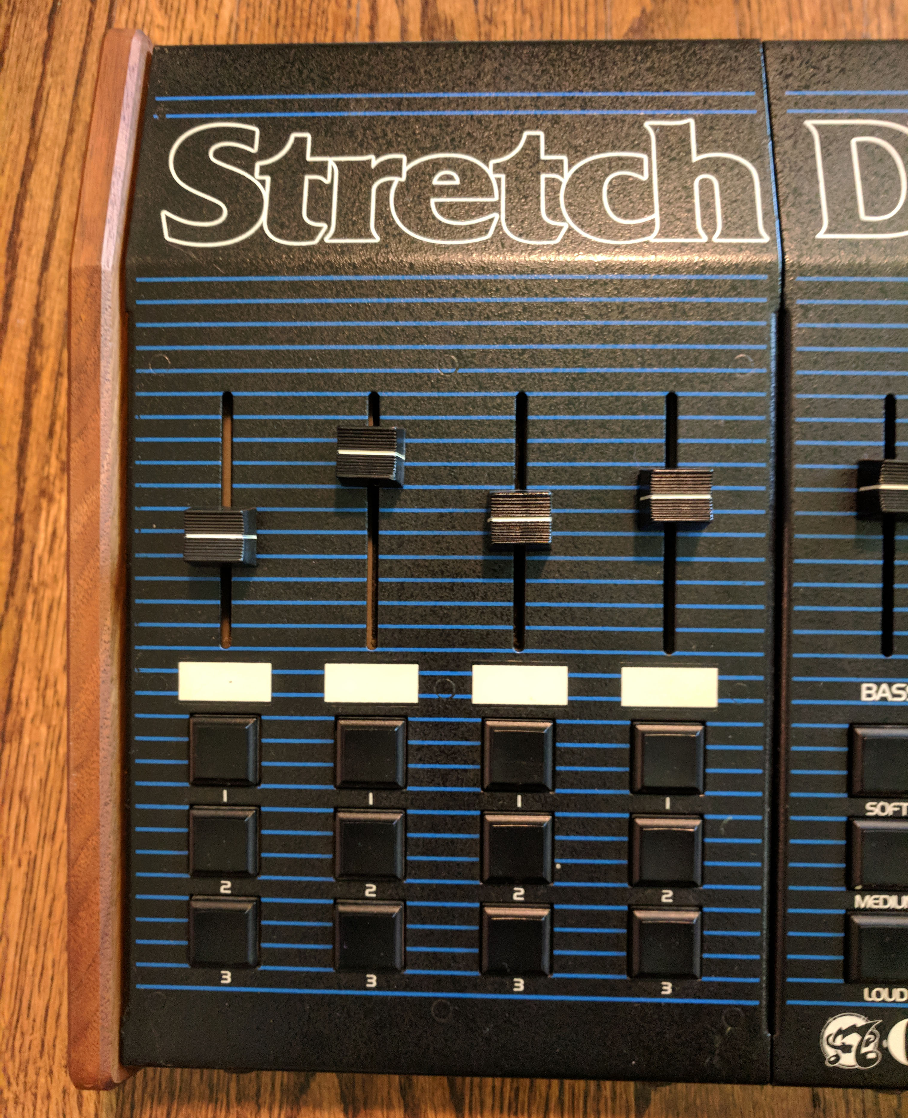 Oberheim DX — view 7