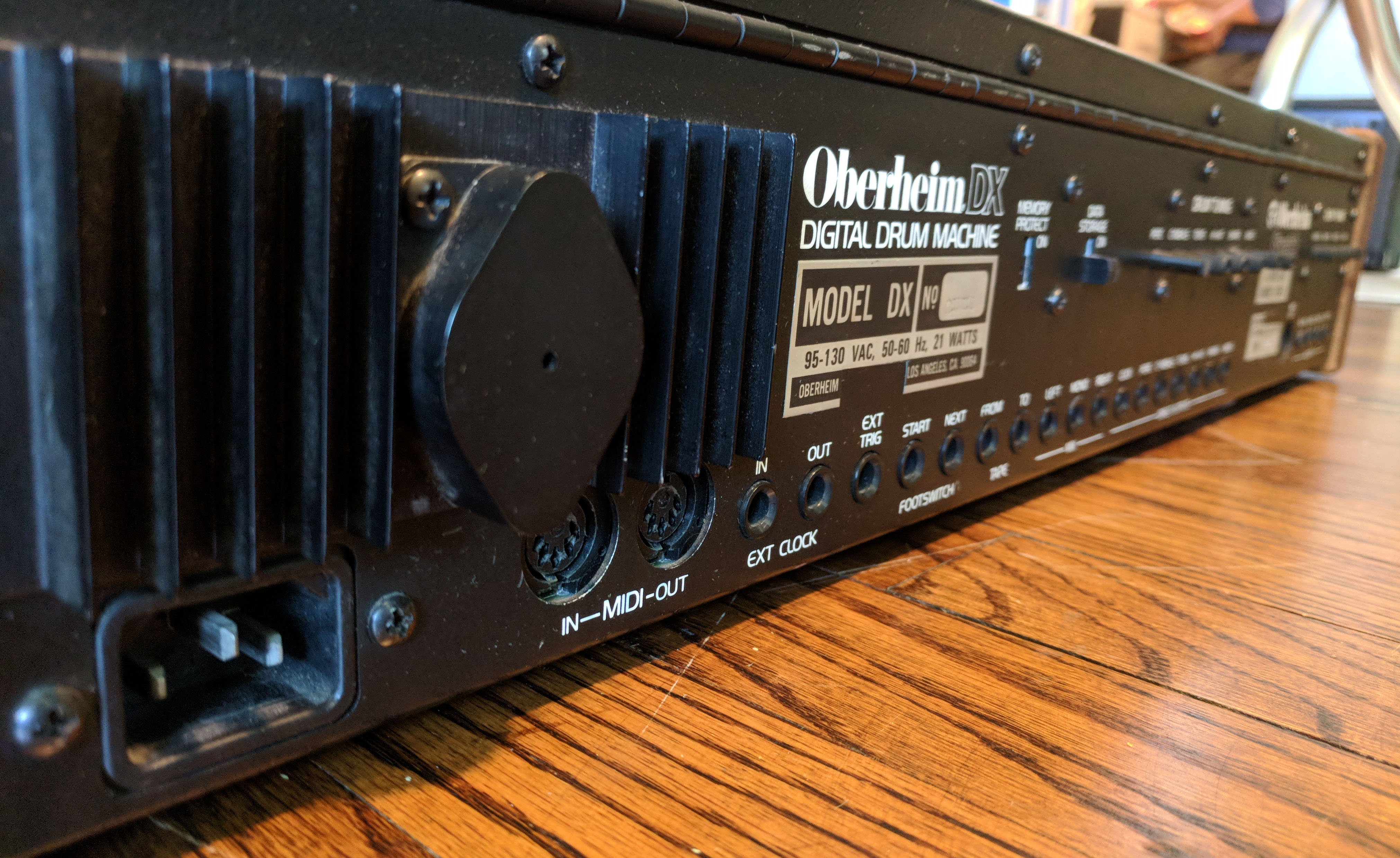 Oberheim DX — view 9