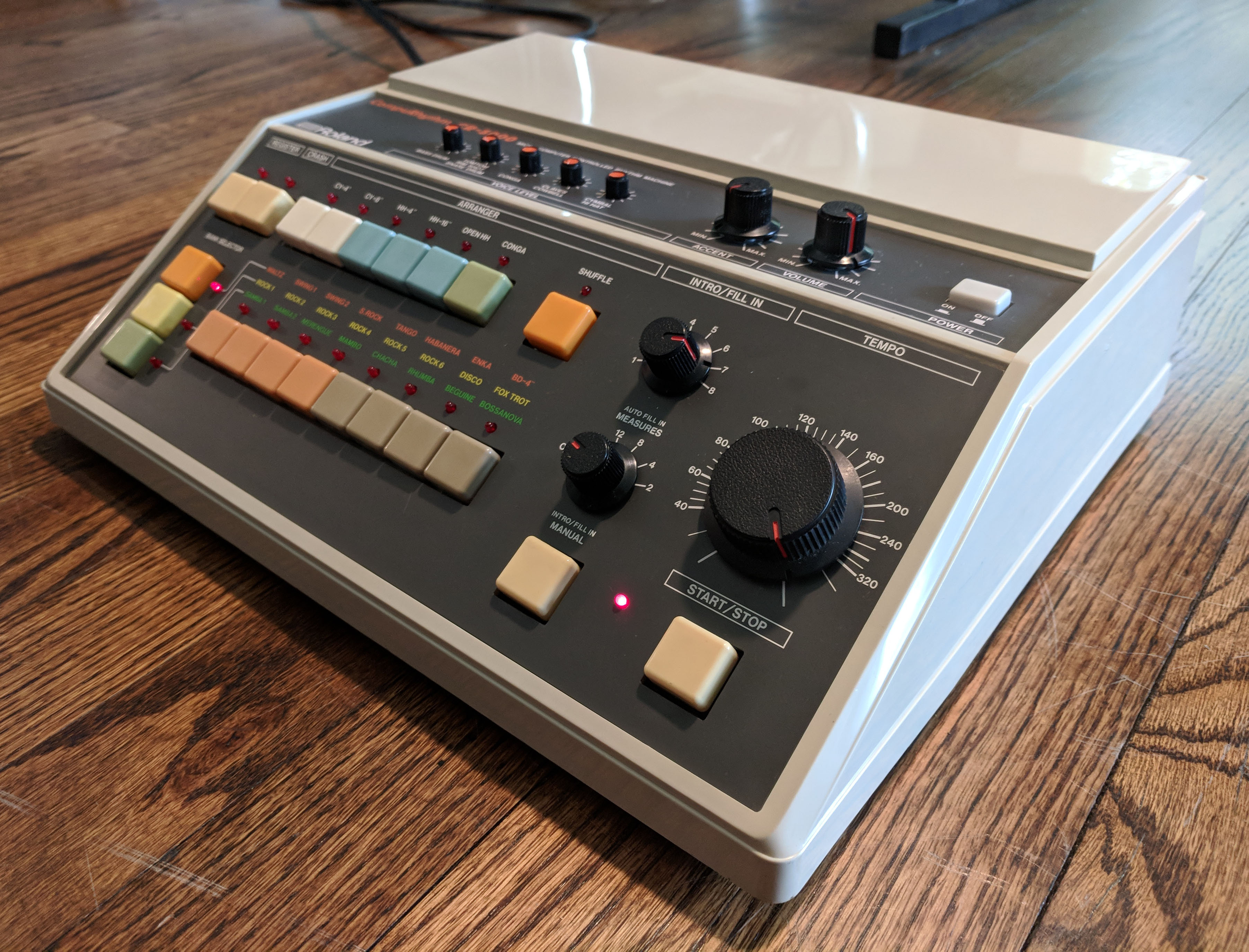 Roland CR-5000 — view 3