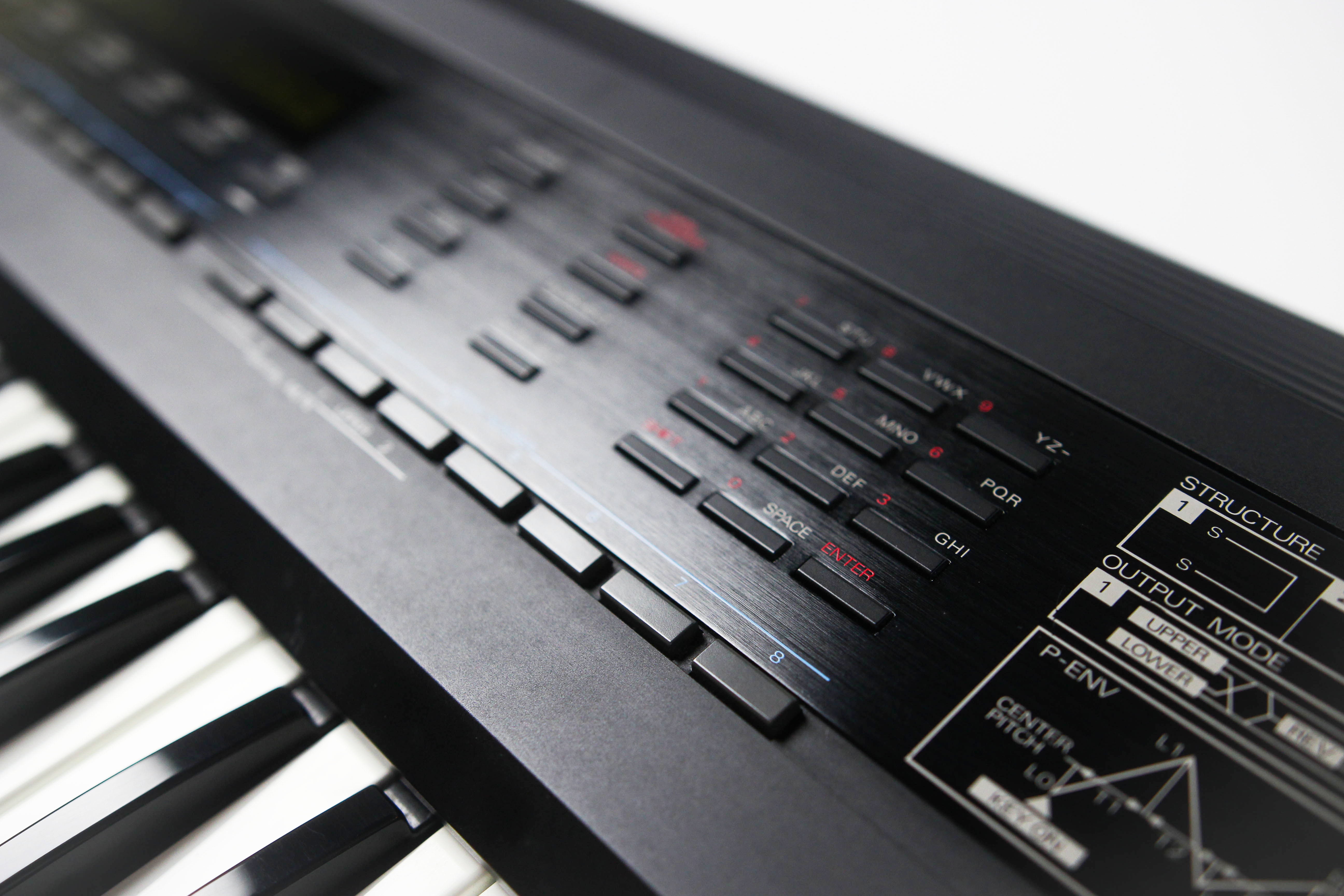 Roland D-50 — view 9