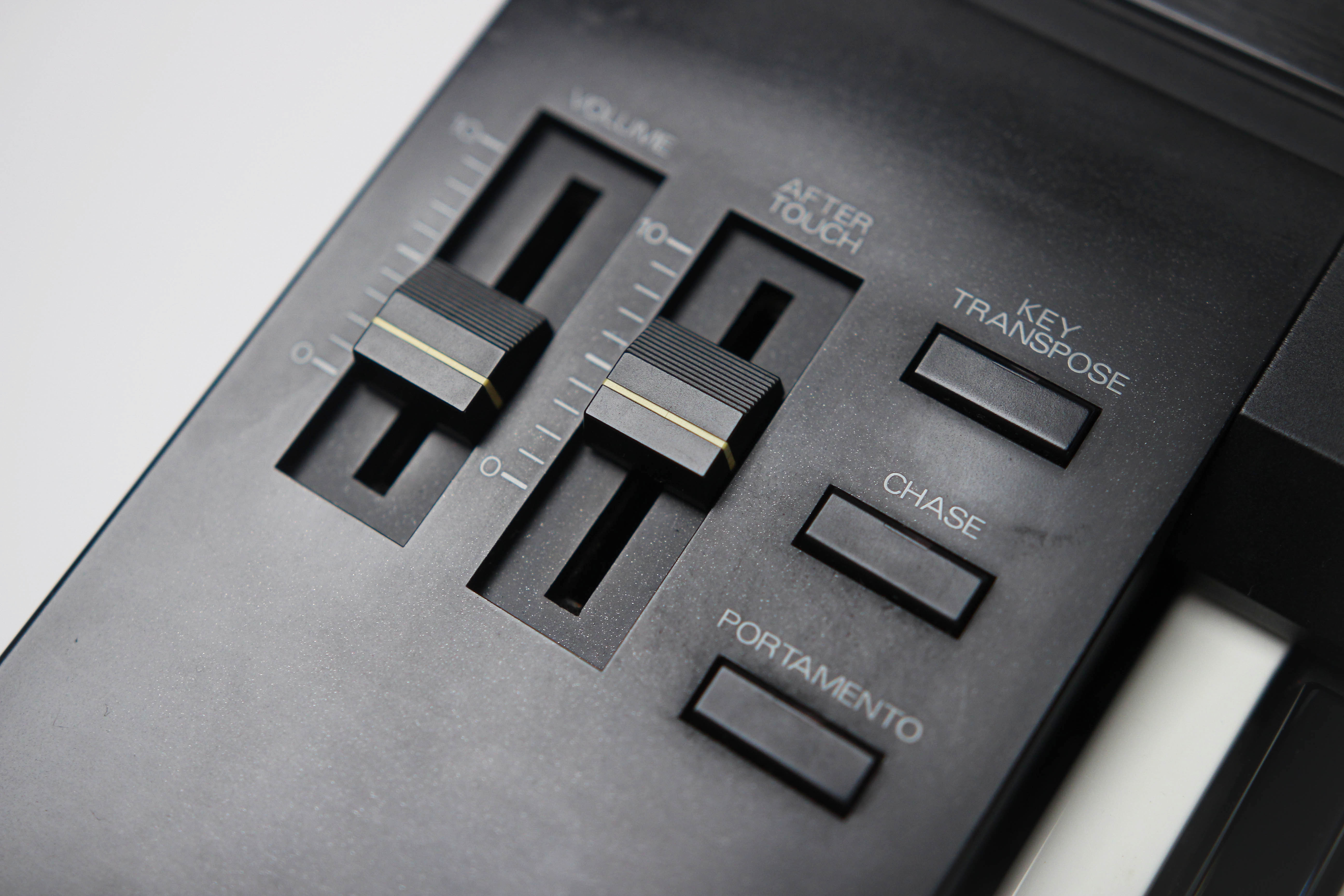 Roland D-50 — view 11