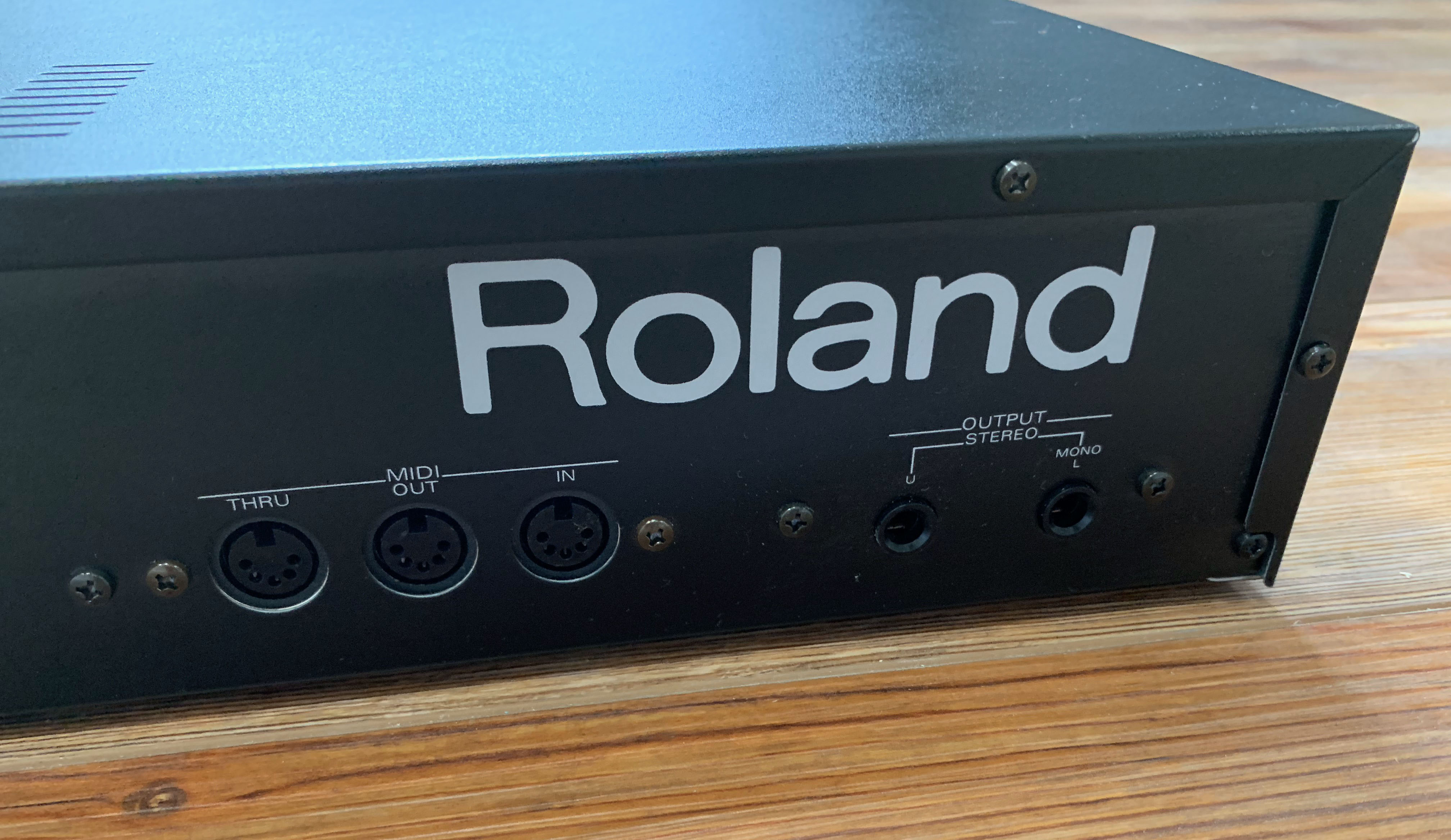 Roland D-550 — view 6