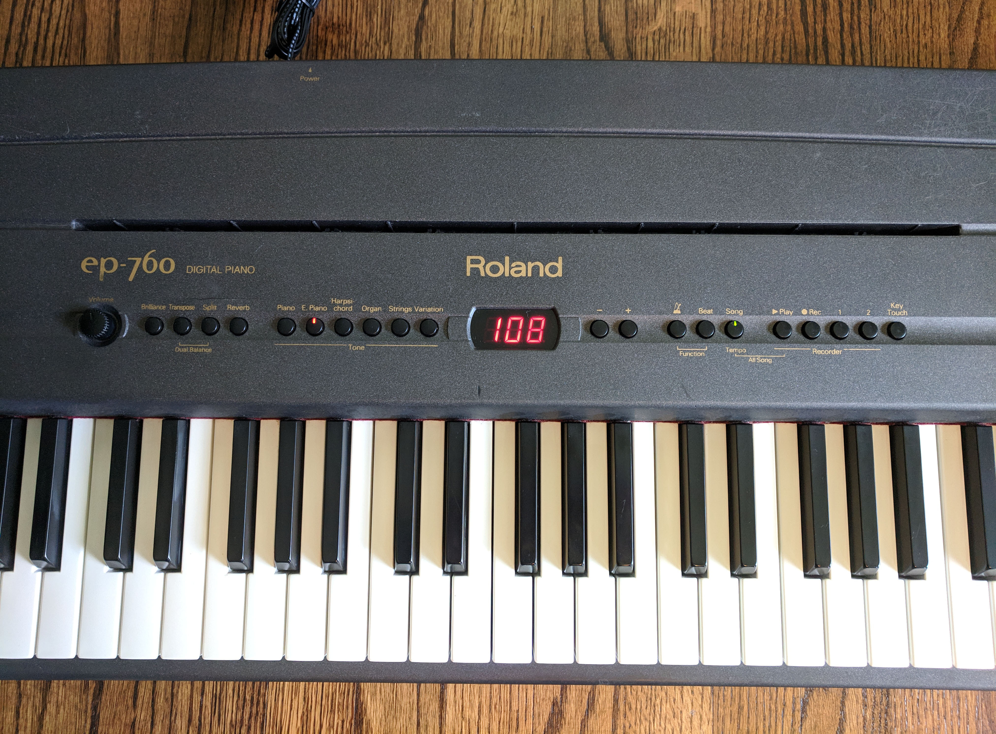 Roland EP-760 — view 3