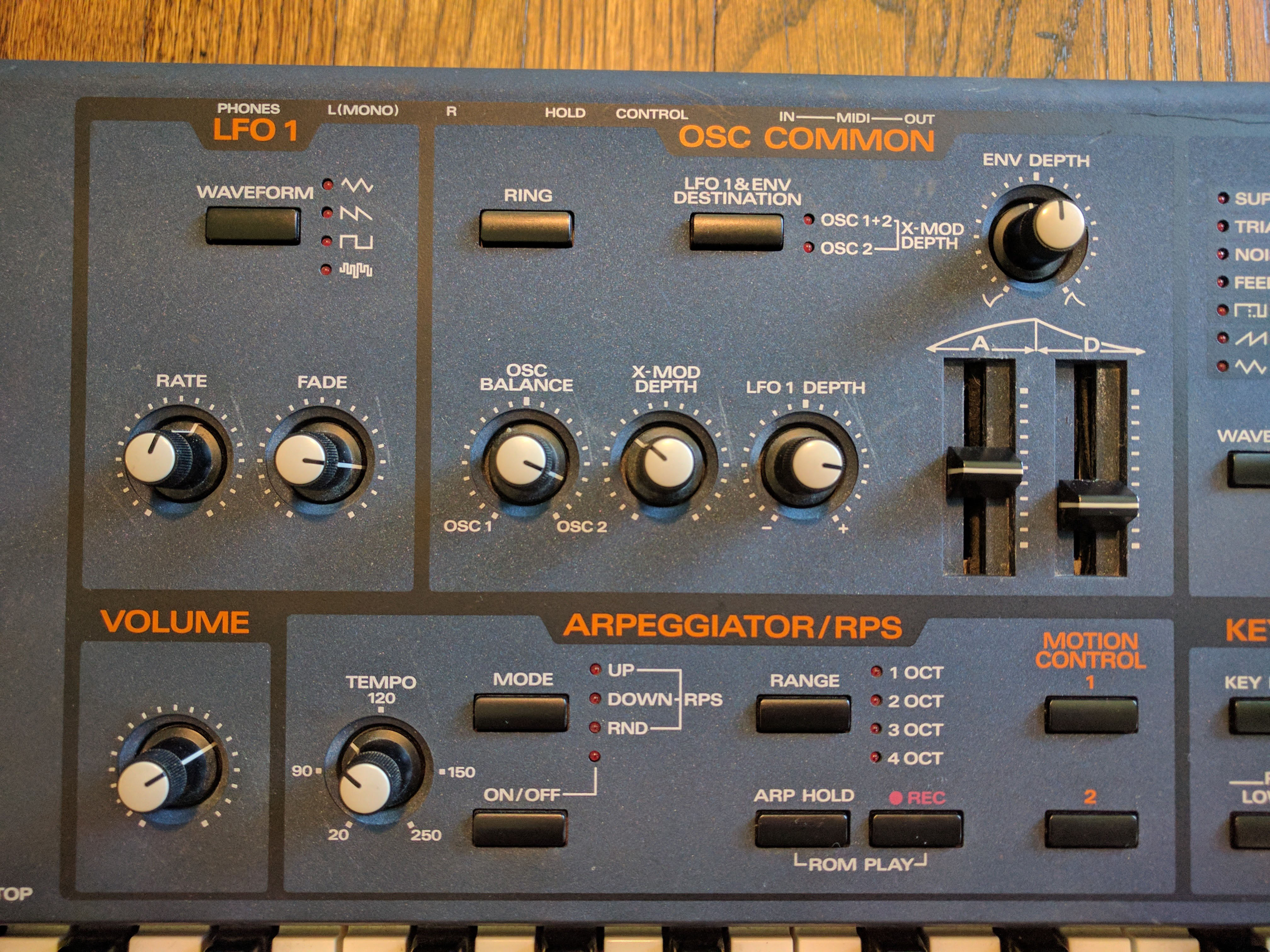 Roland JP-8000 — view 4