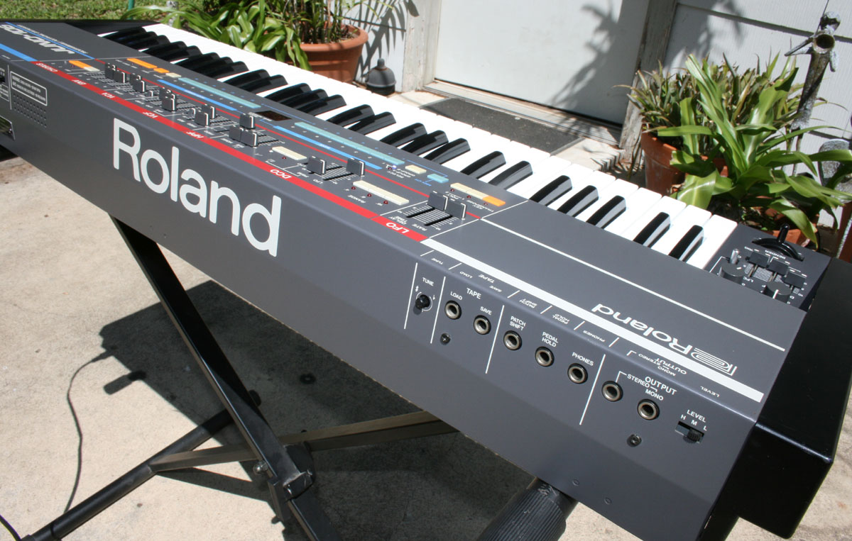 Roland Juno-106 — view 11