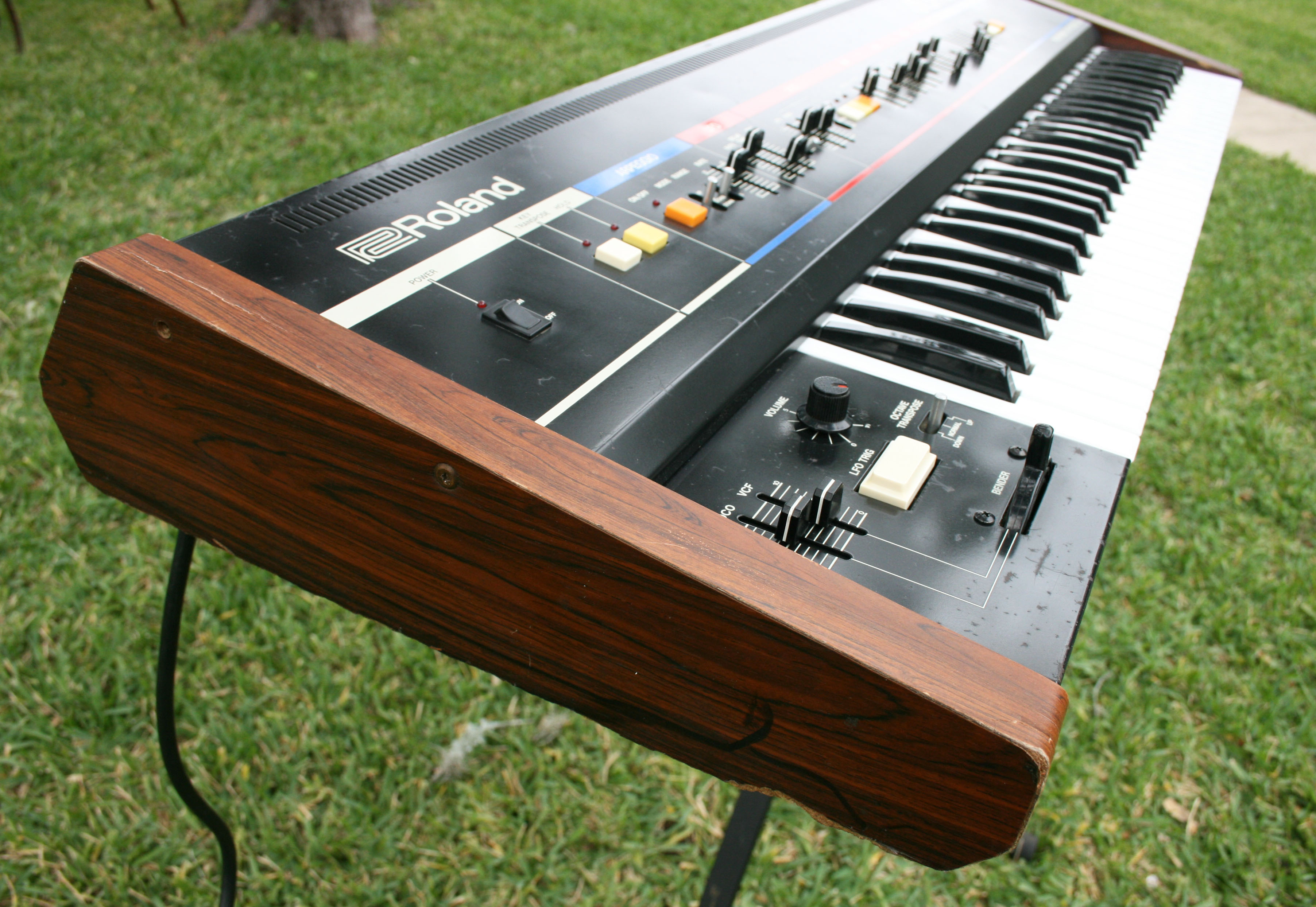 Roland Juno-6 — view 8