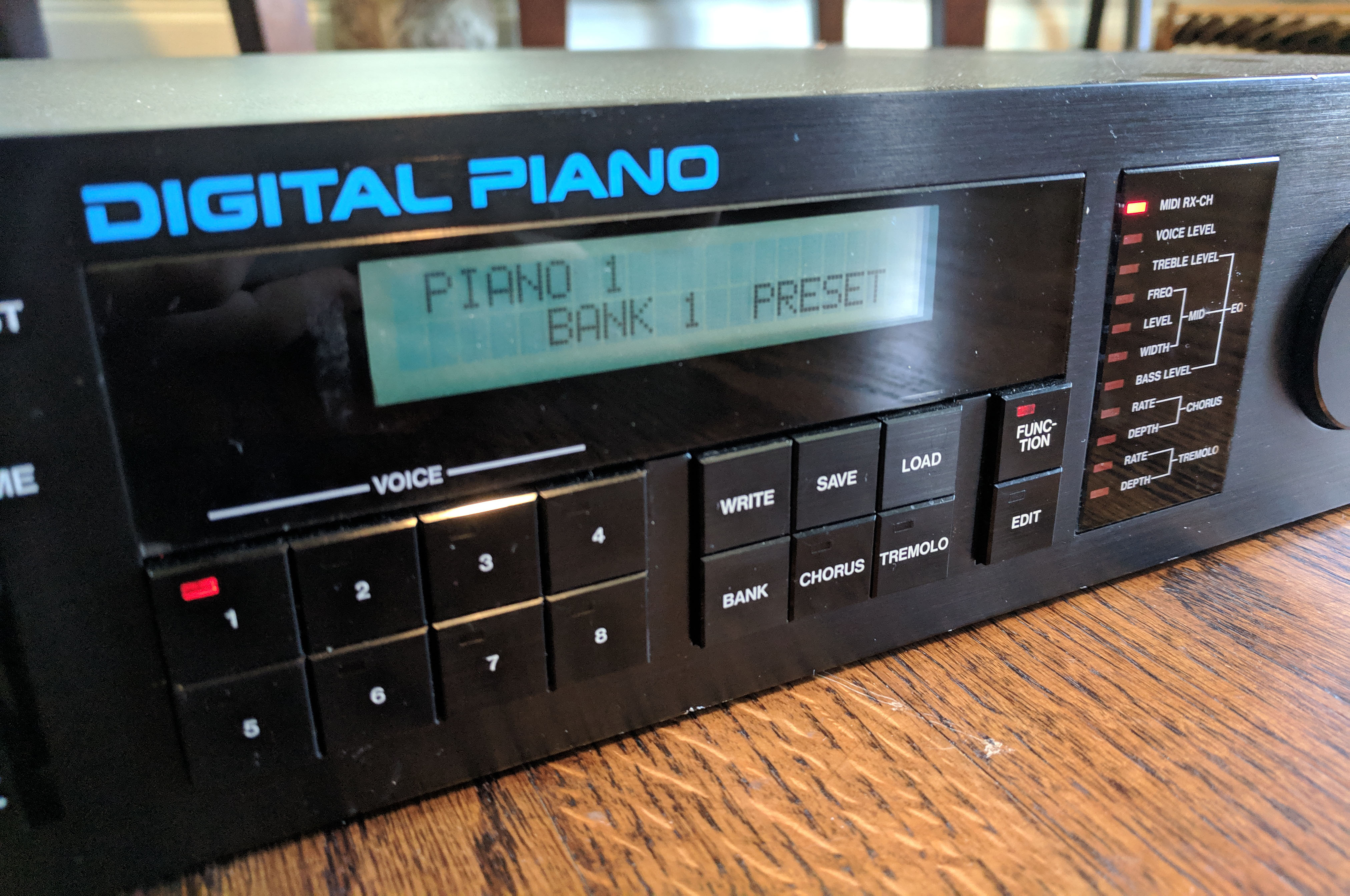 Roland MKS-20 — view 3