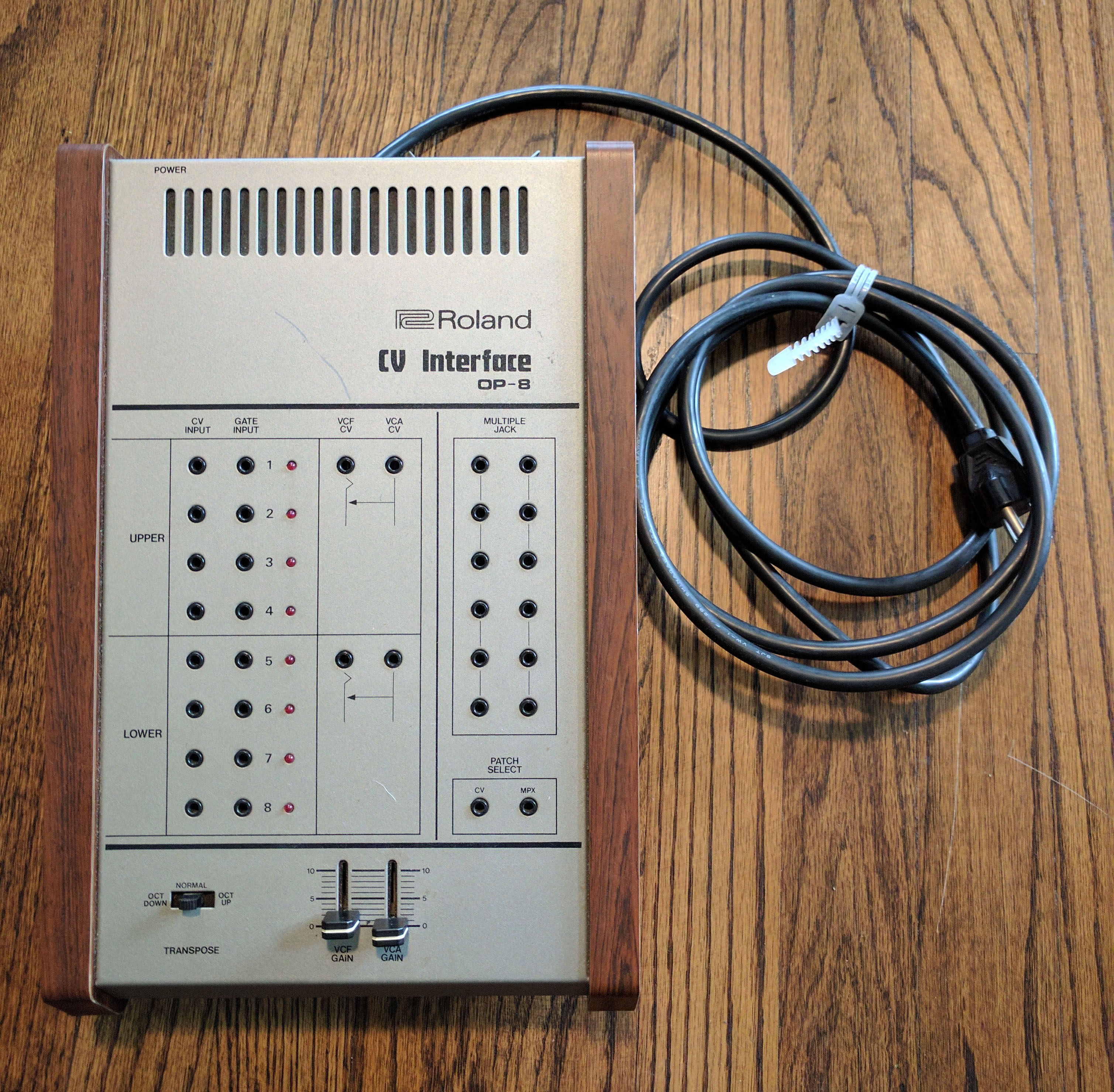 Roland OP-8