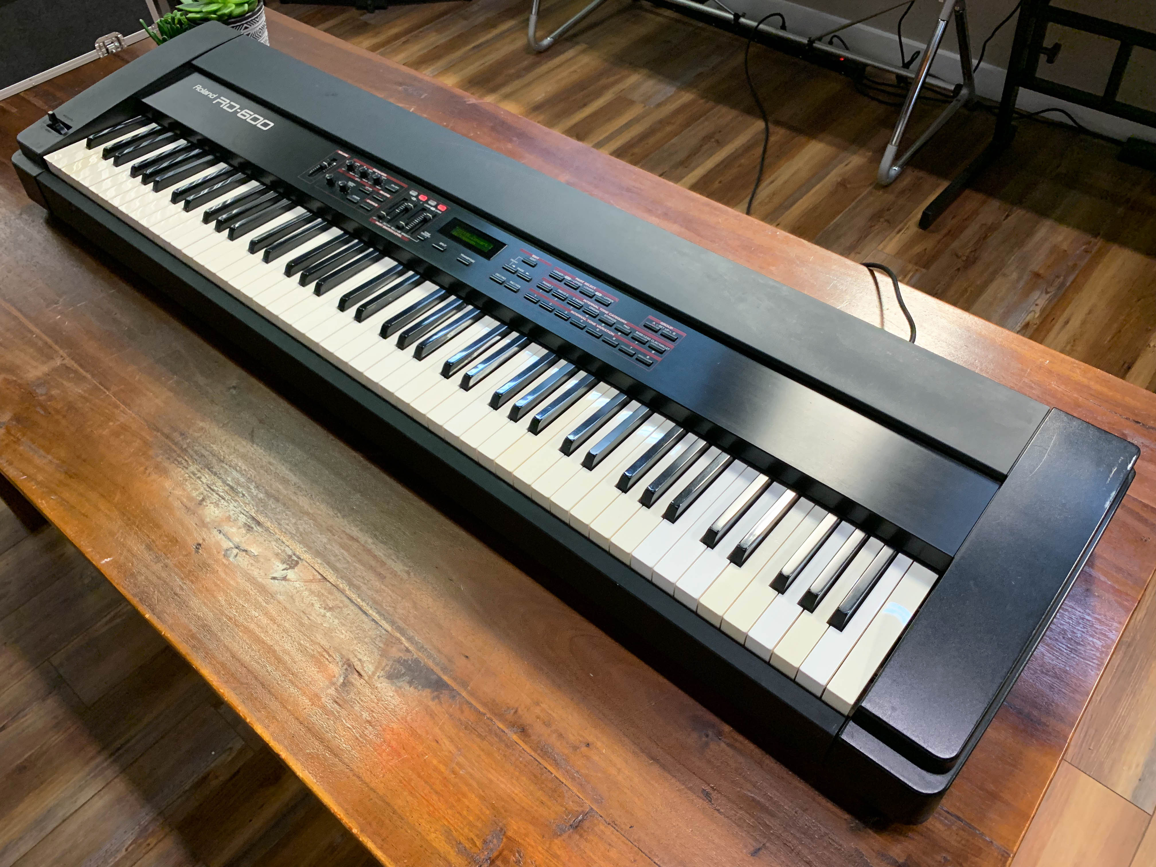 Roland RD-600