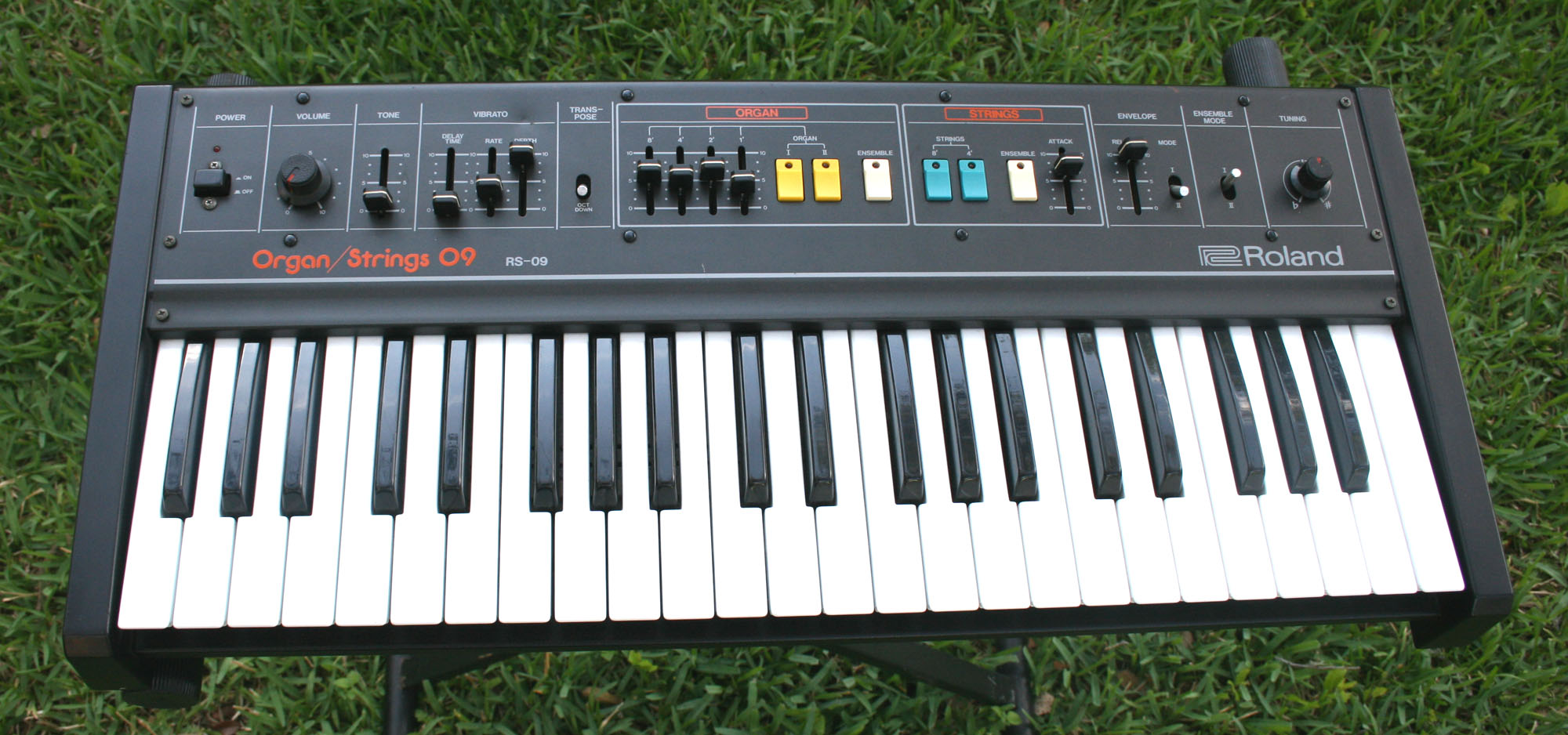 Roland RS-09 シンセサイザー Roland RS-09 シンセサイザー Roland RS-09 | Vintage Synth Explorer