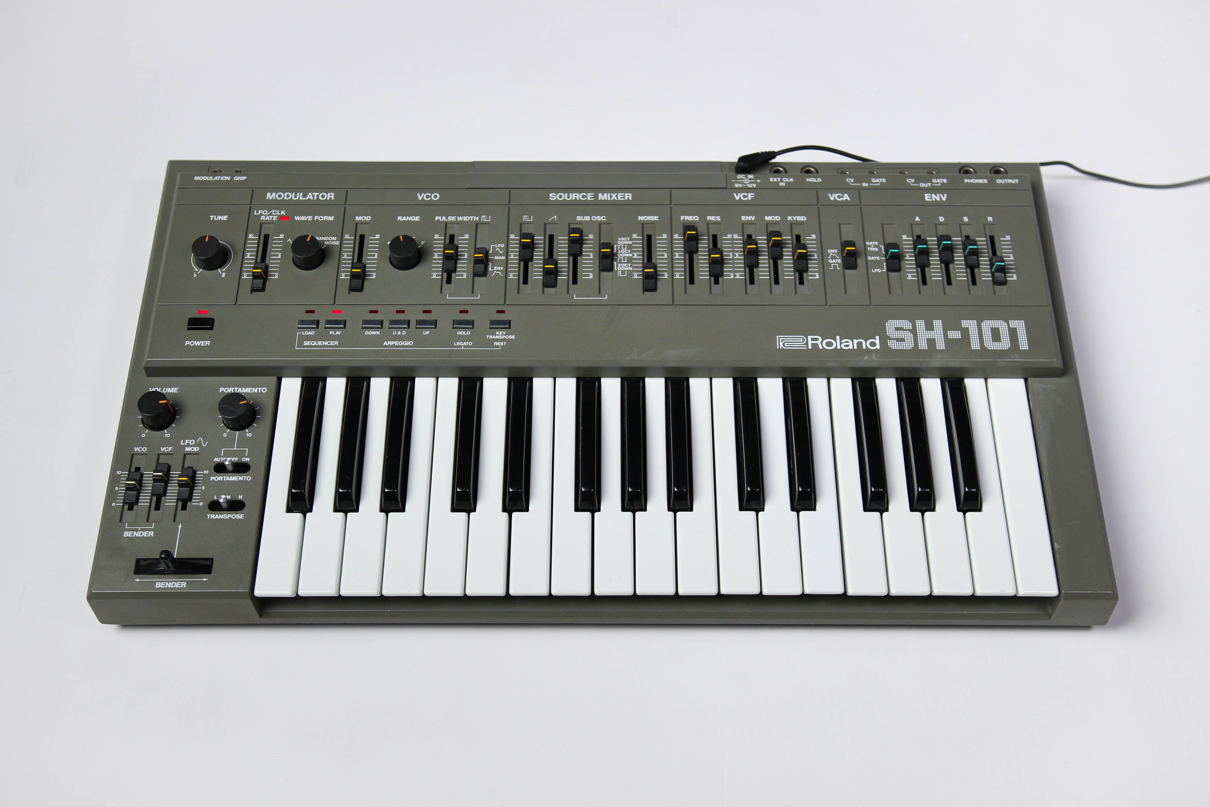 Roland SH-101 — view 5