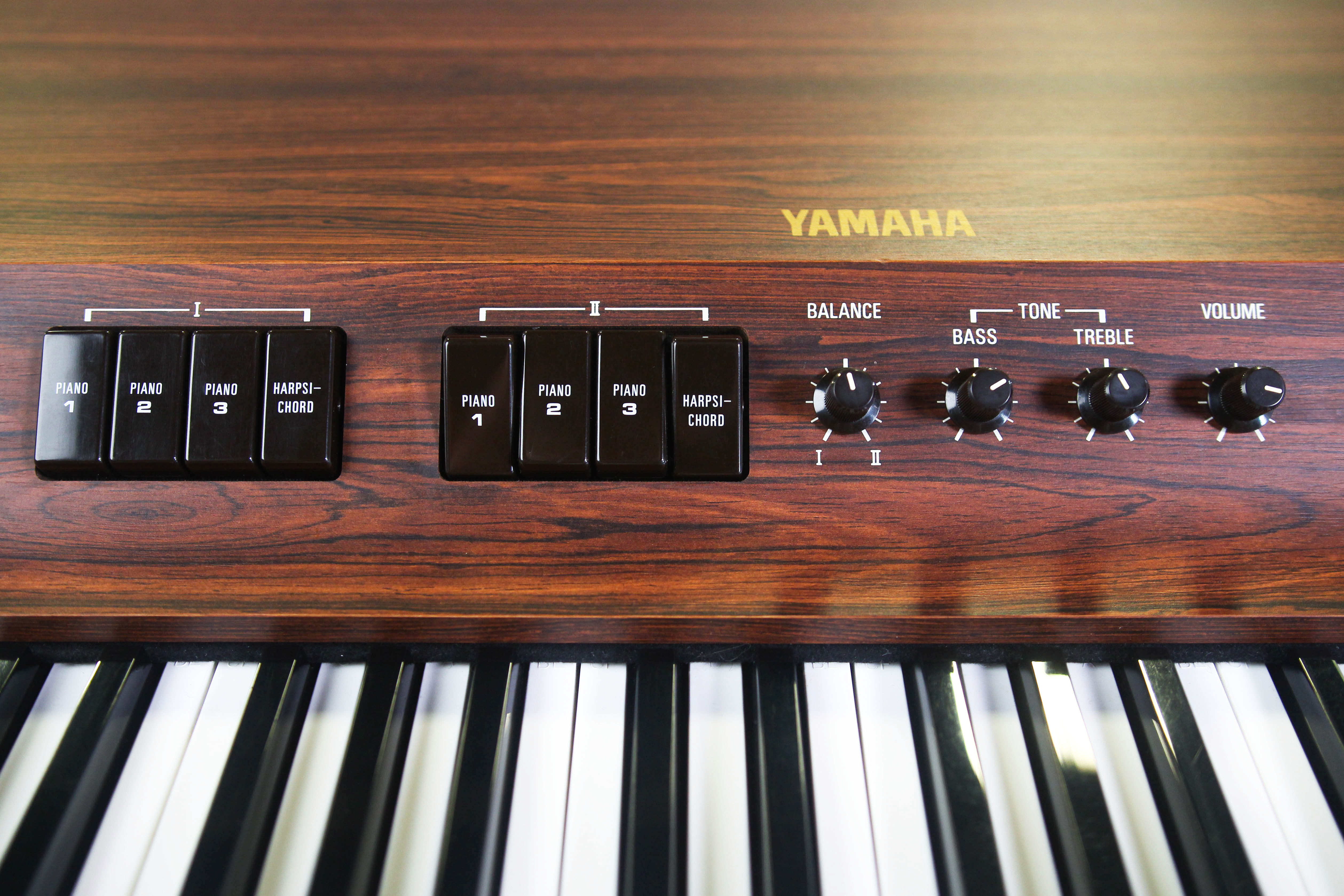 Yamaha CP-30 — view 3