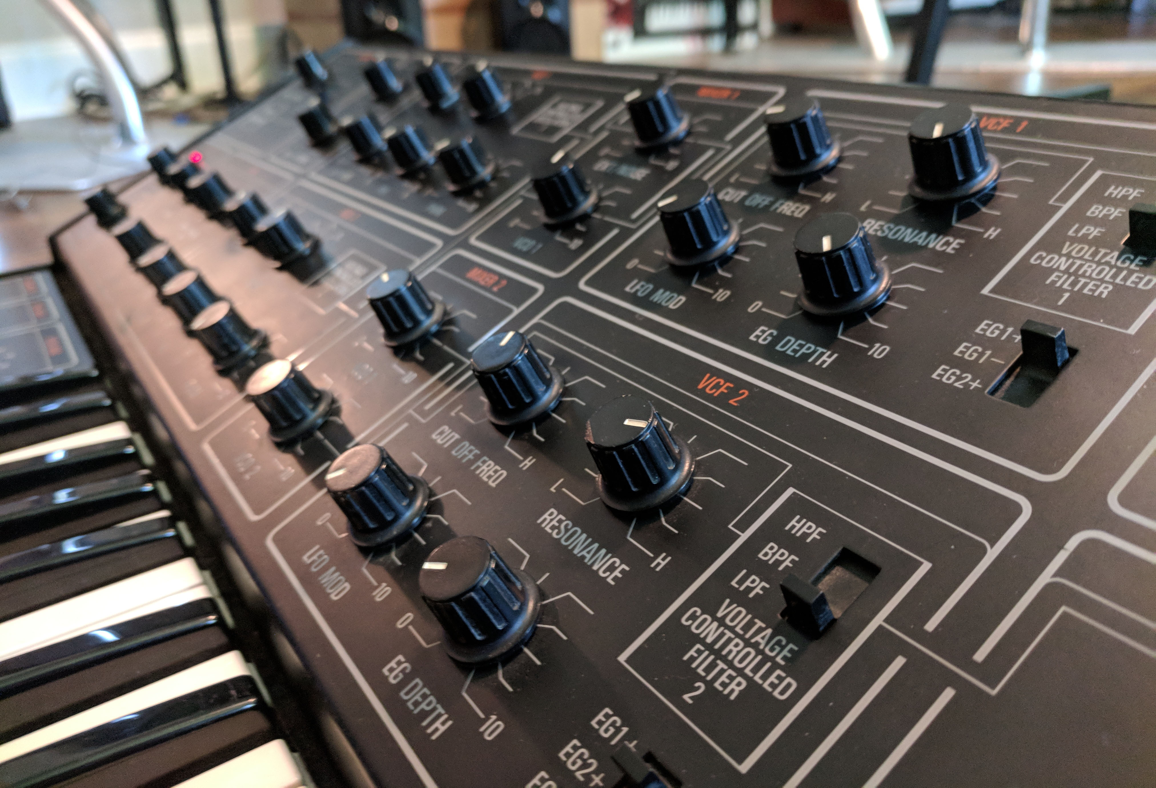 Yamaha CS15 — view 3