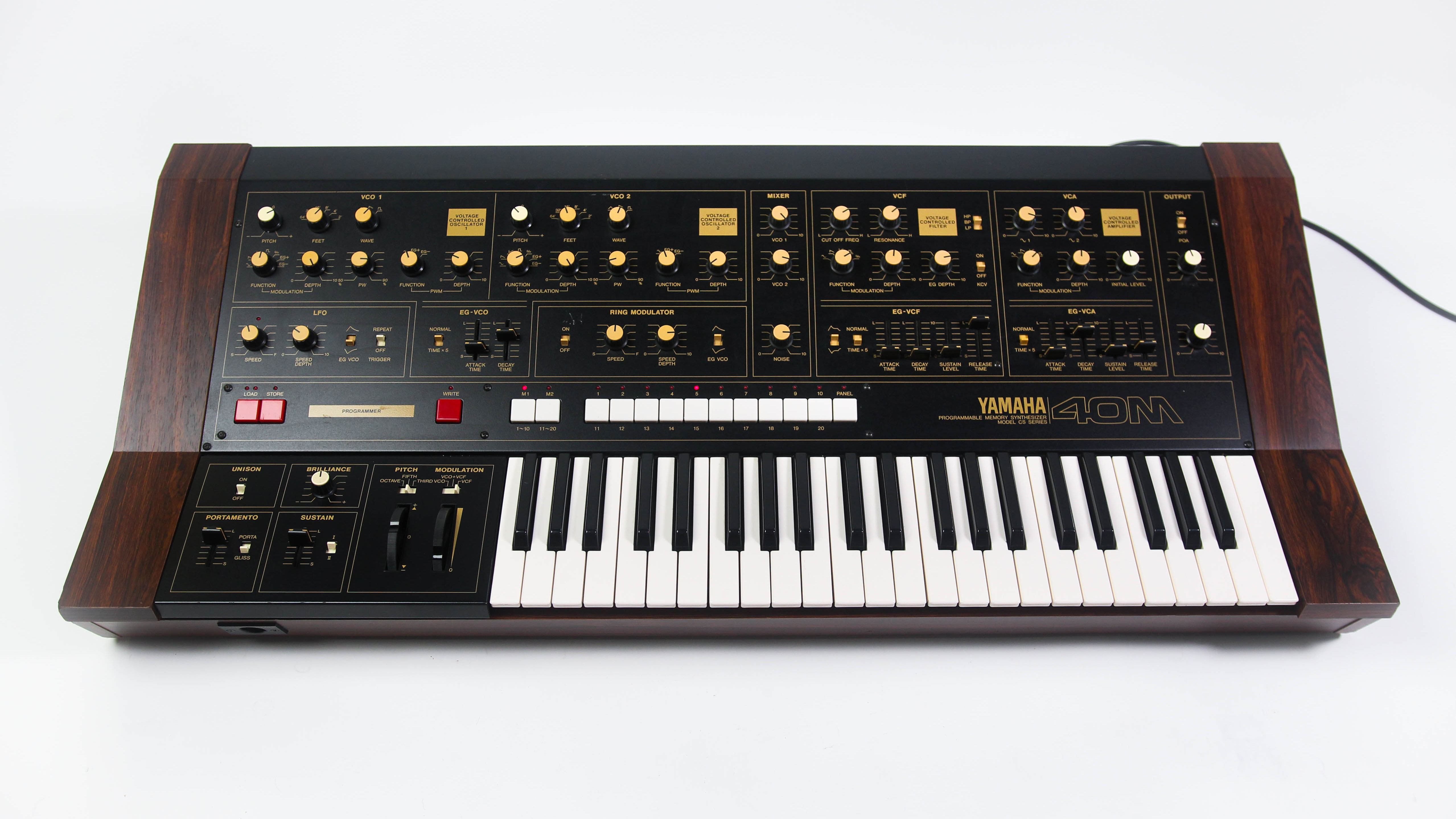 Yamaha CS40M