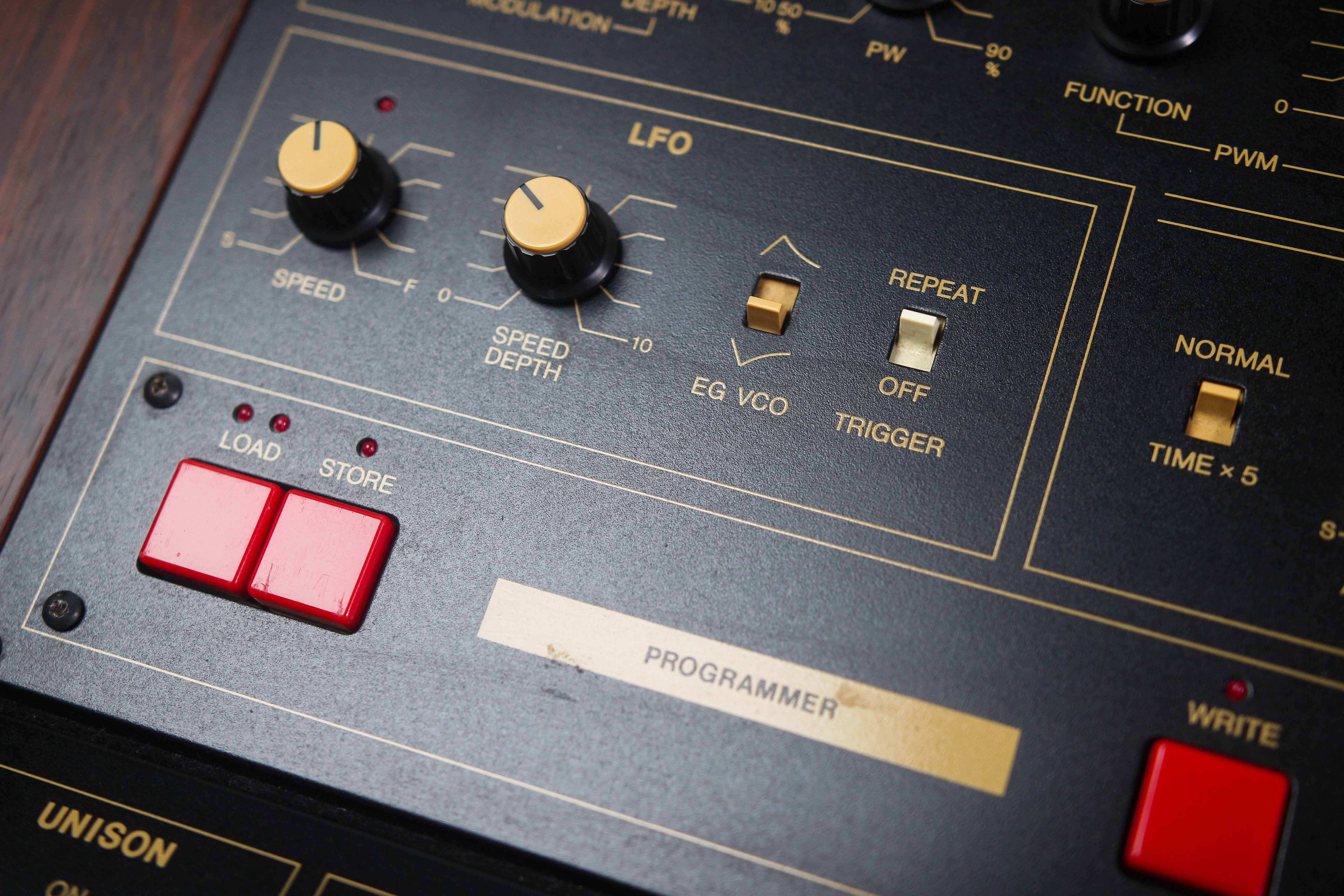 Yamaha CS40M — view 5