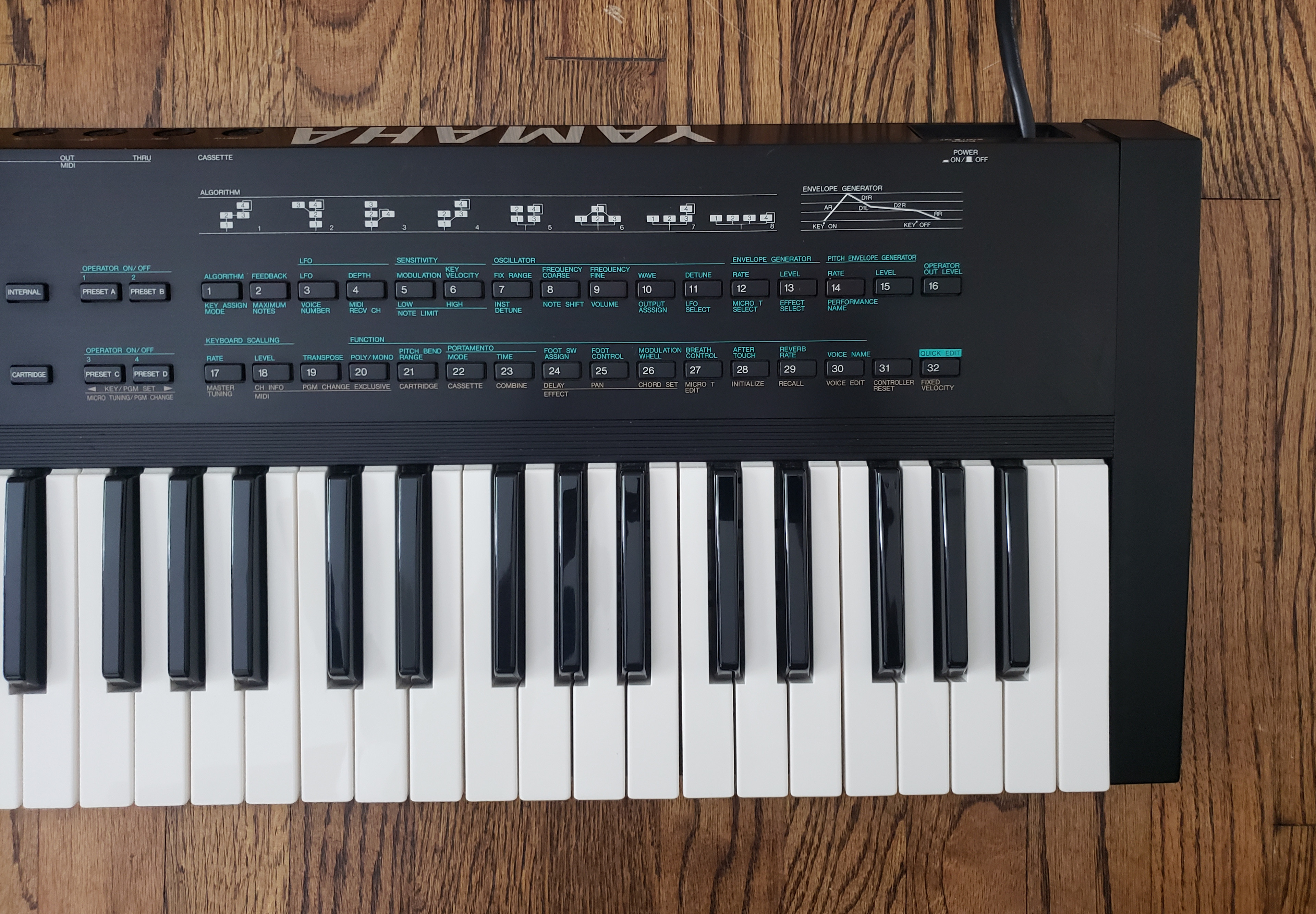 Yamaha DX11 — view 3