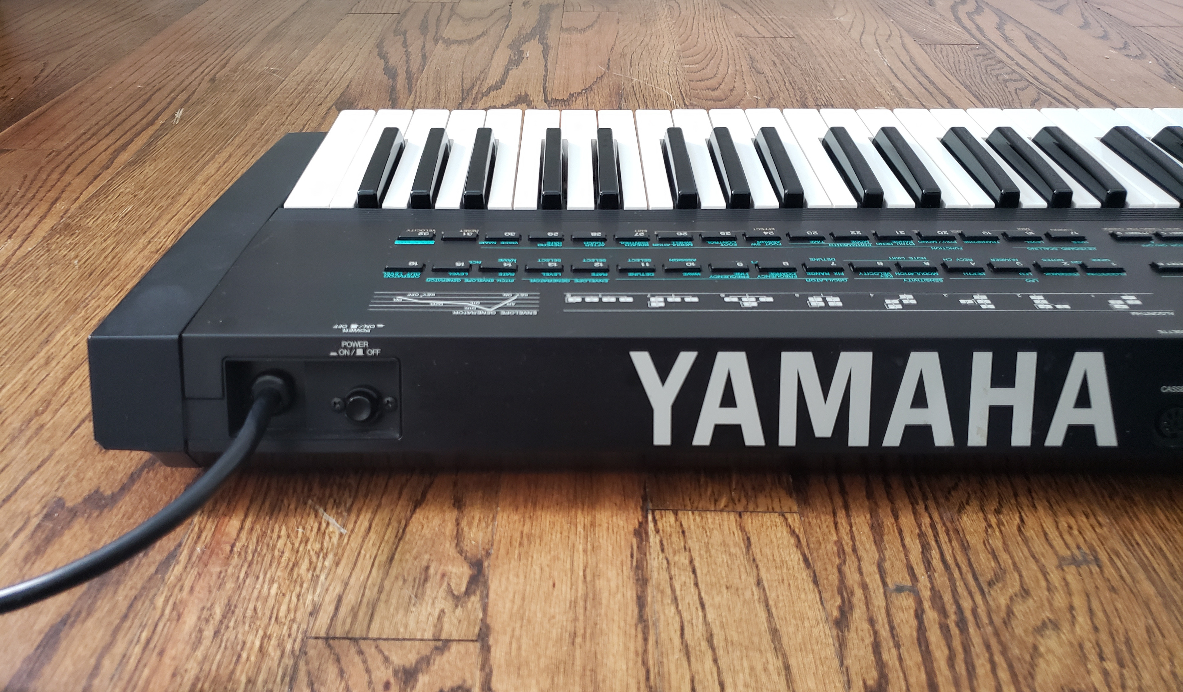 Yamaha DX11 — view 4