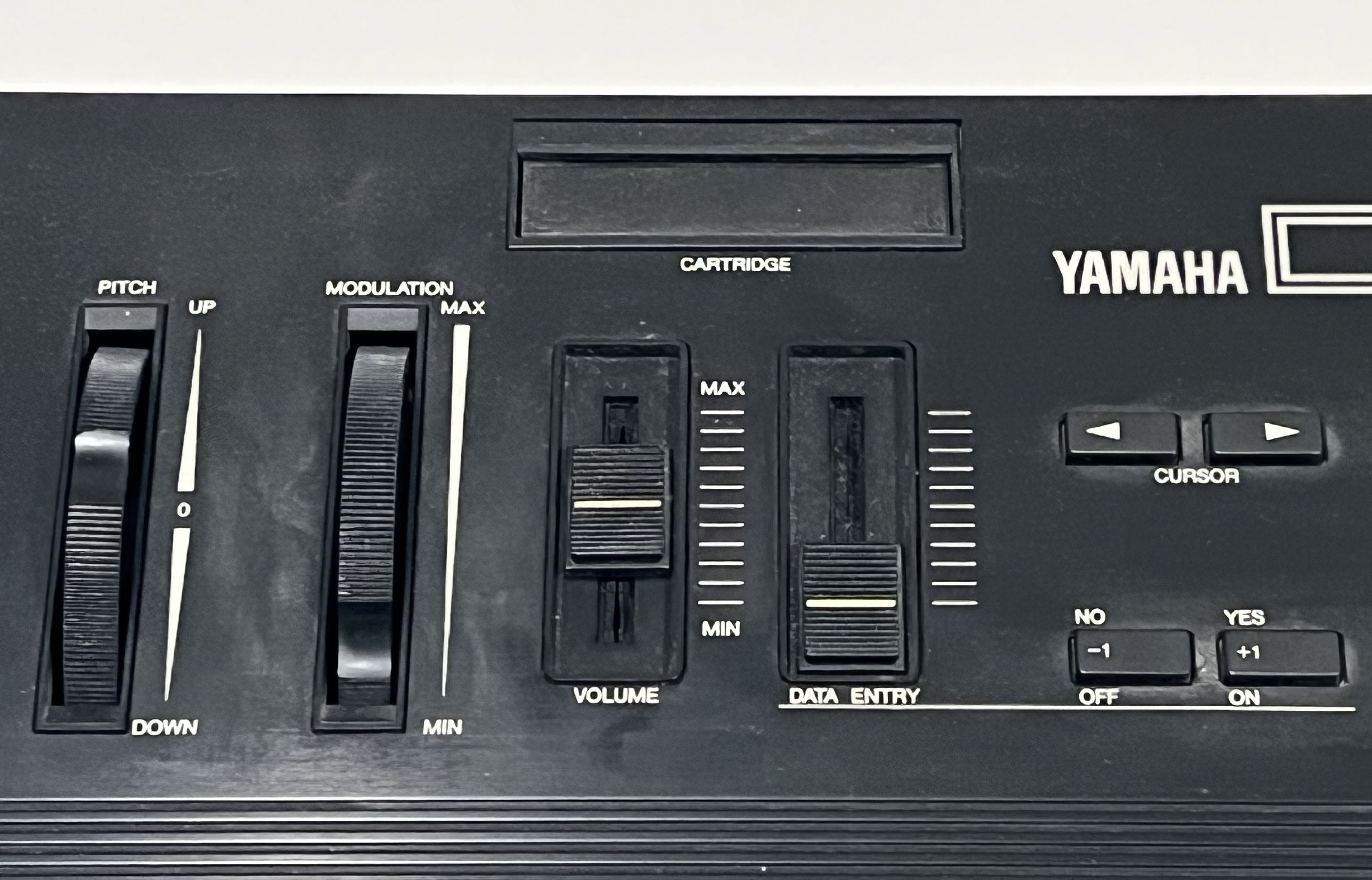 Yamaha DX11 — view 7