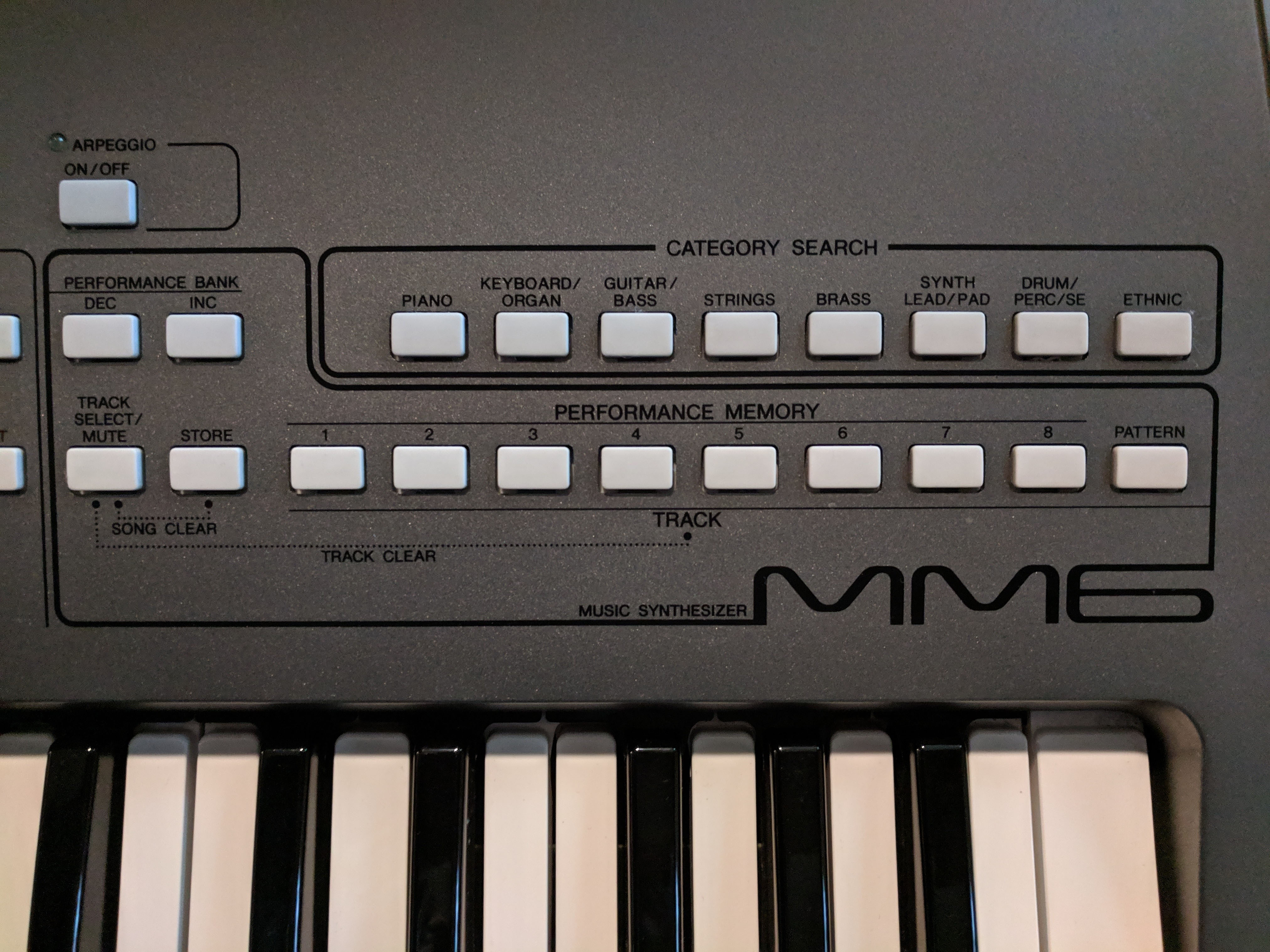 Yamaha MM6 — view 4