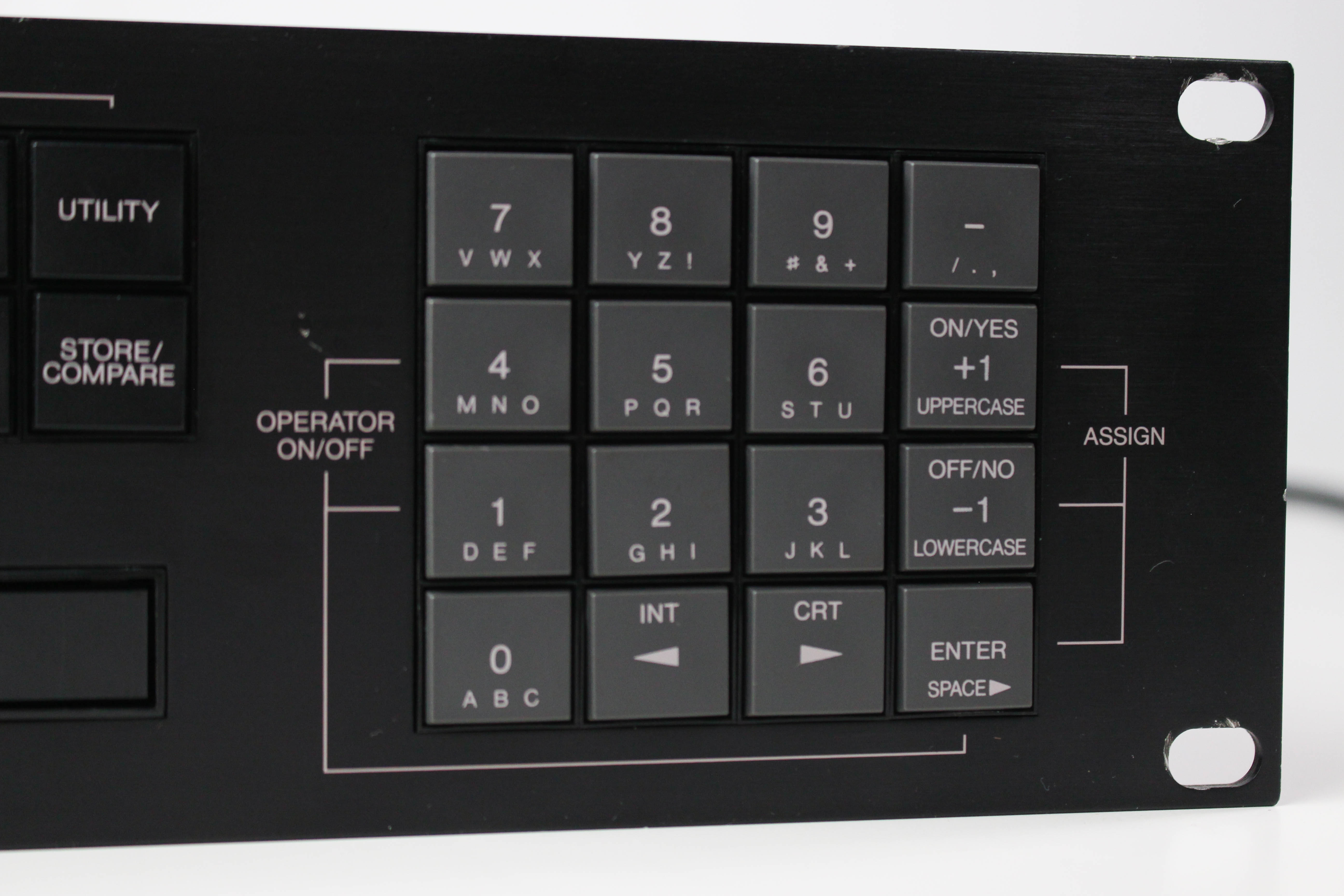 Yamaha TX802 — view 3