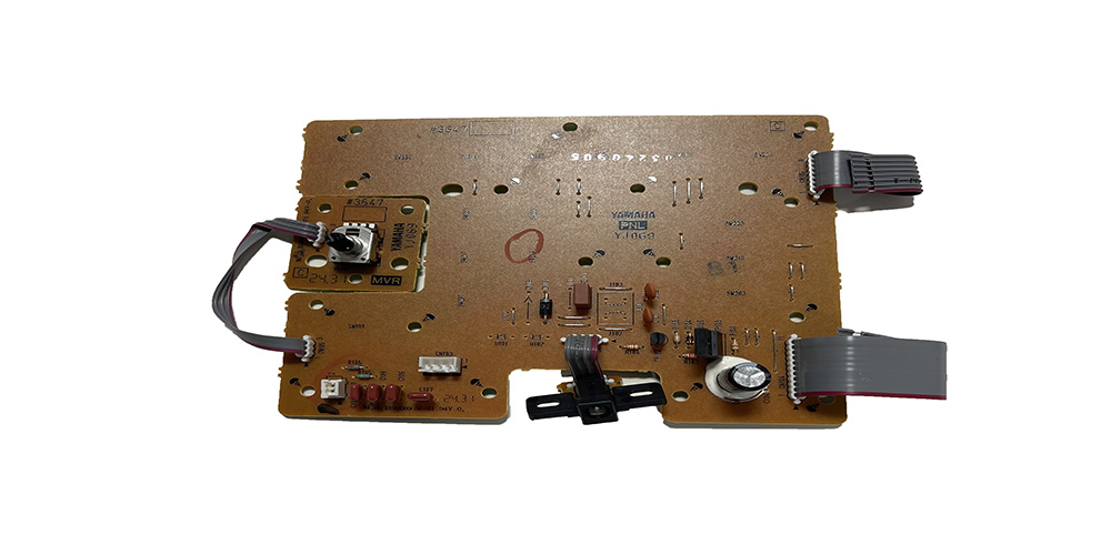 Panel board, left, Yamaha