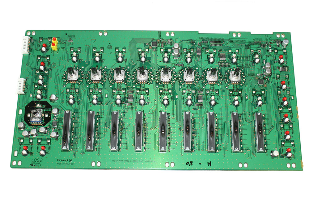 Panel board, left, Roland
