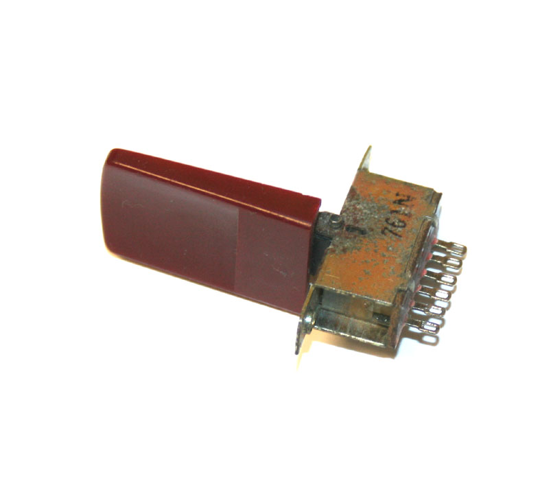 Switch, with maroon paddle, Roland