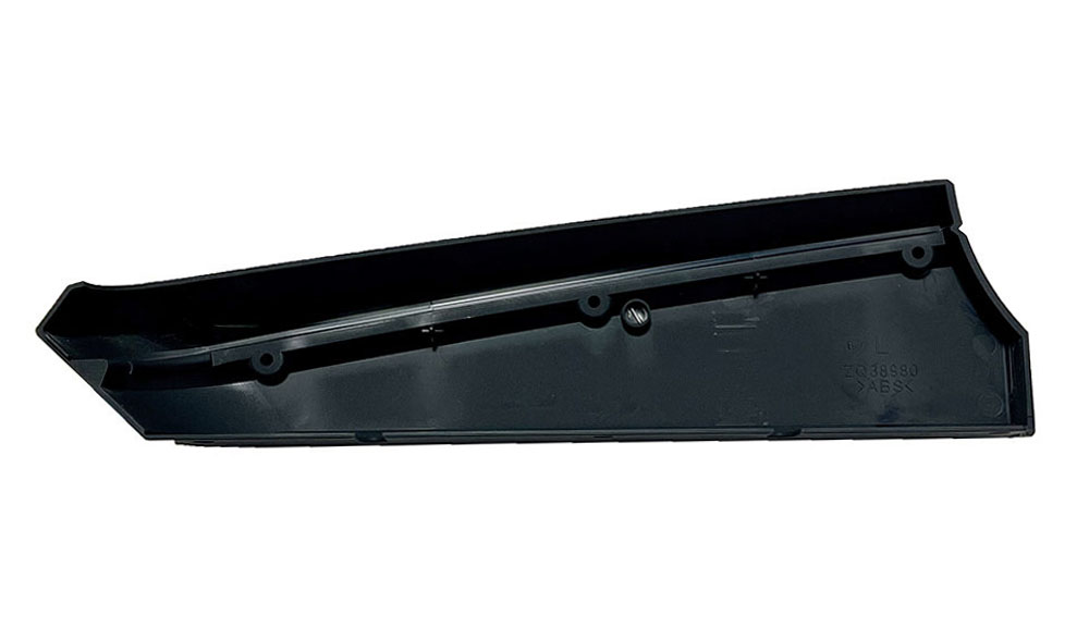 End panel, left, Yamaha — view 2