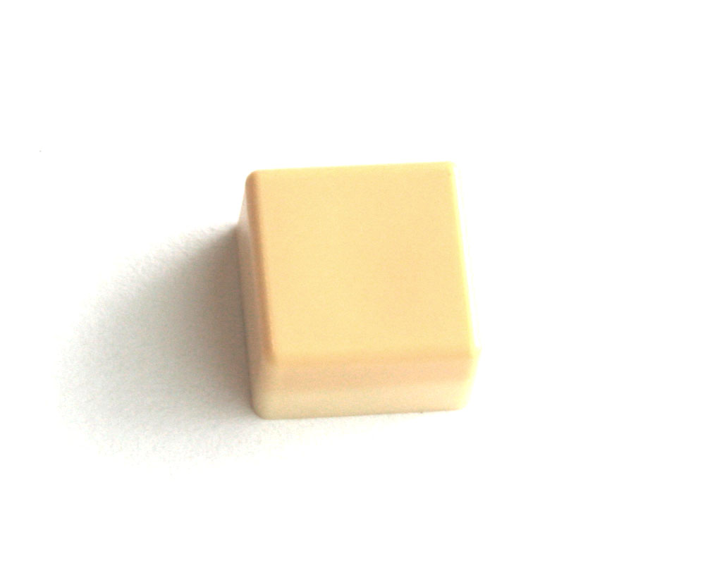 Button, ivory, Roland