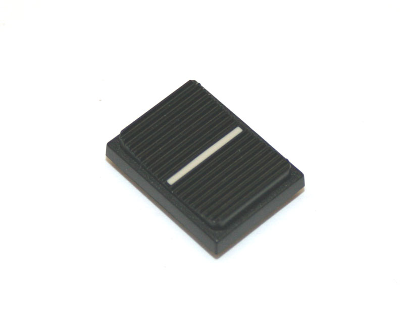 Slider knob, white indicator, Yamaha