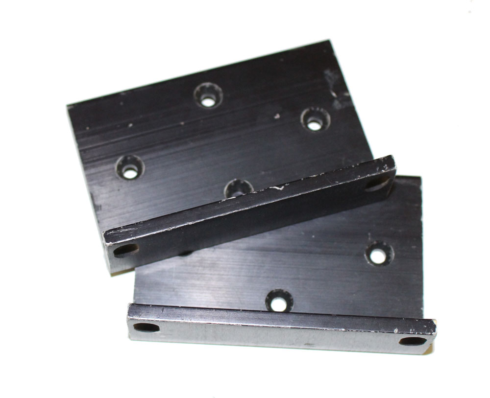 Rack ears, pair, Roland