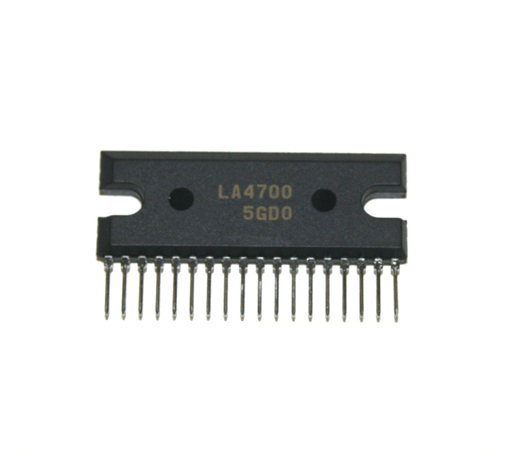 IC, LA4700 power amp