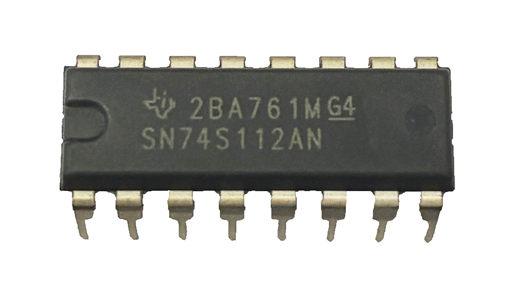 IC, 74S112 flip-flop