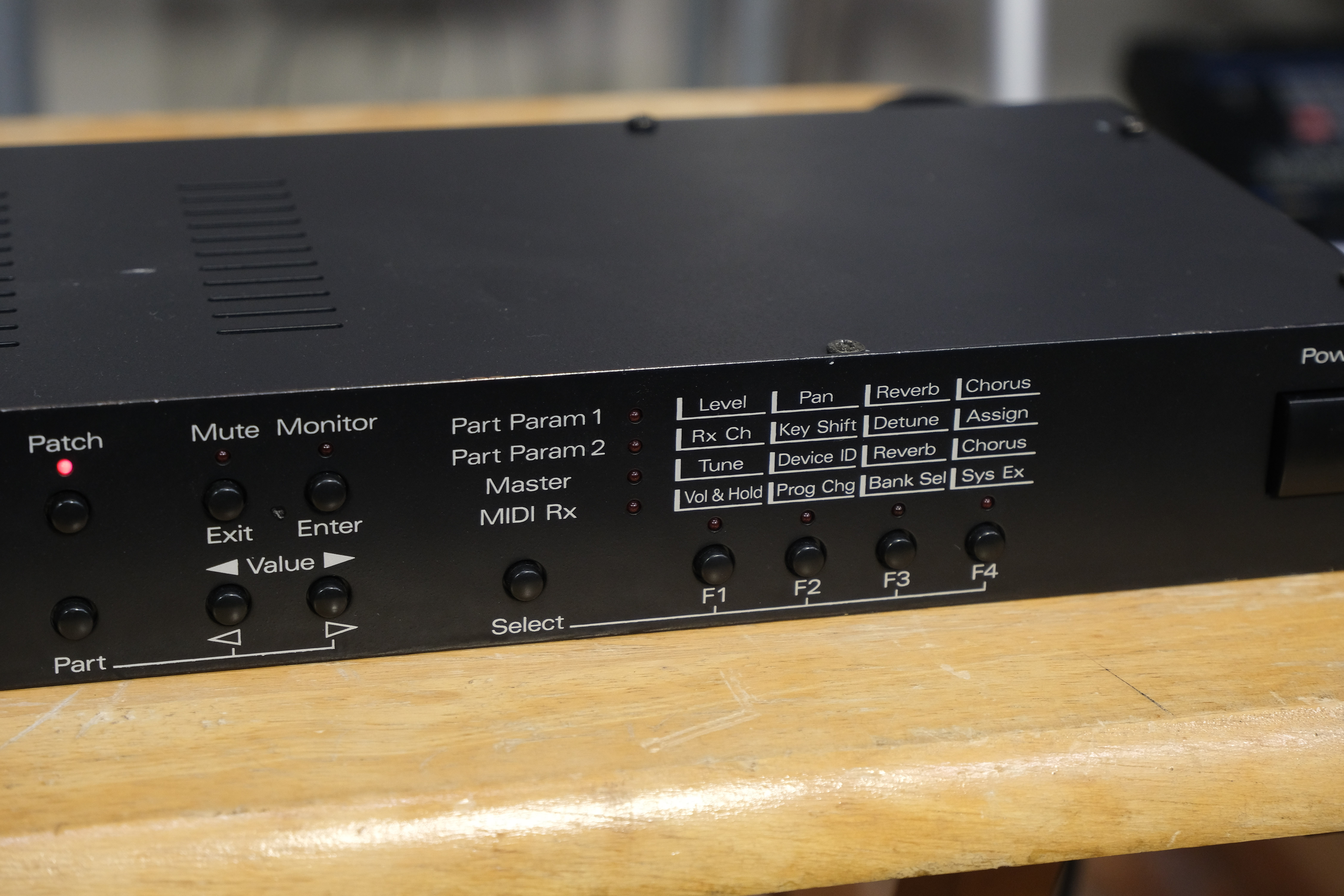 Roland M-OC1