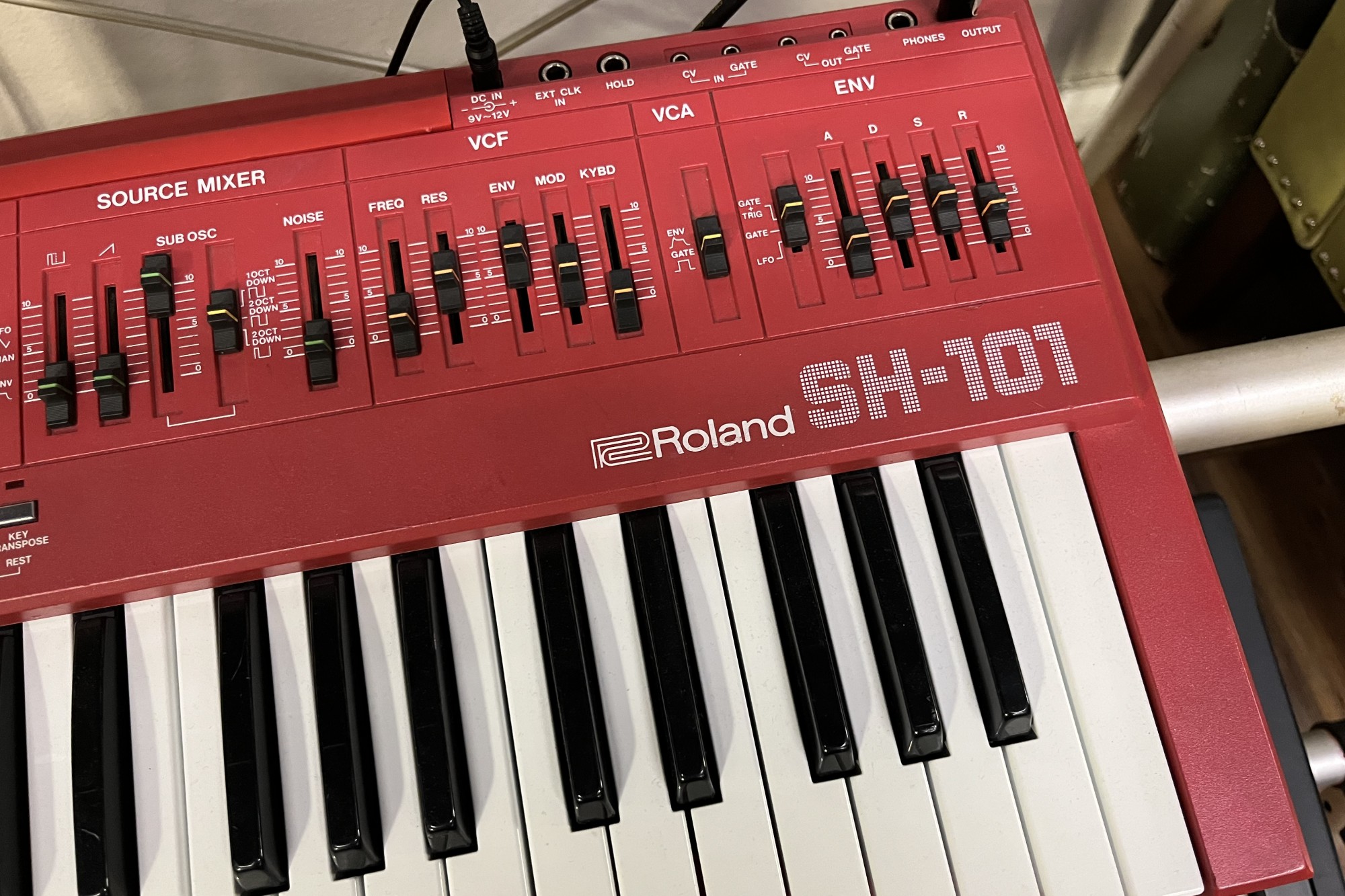 Roland SH-101 — view 4
