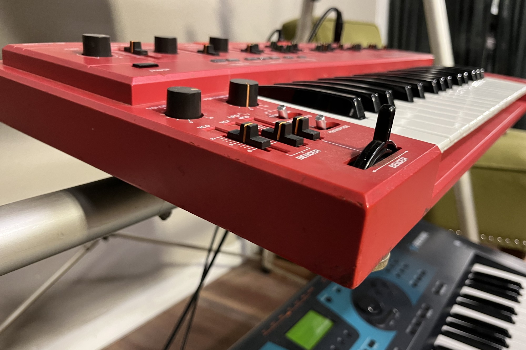 Roland SH-101 — view 11