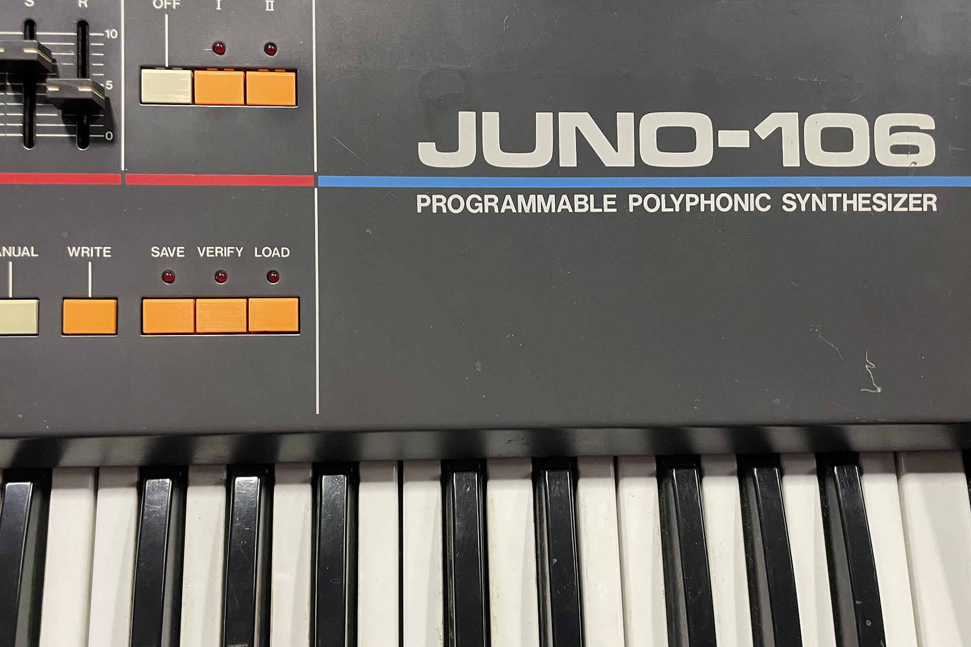 Roland Juno-106 — view 6