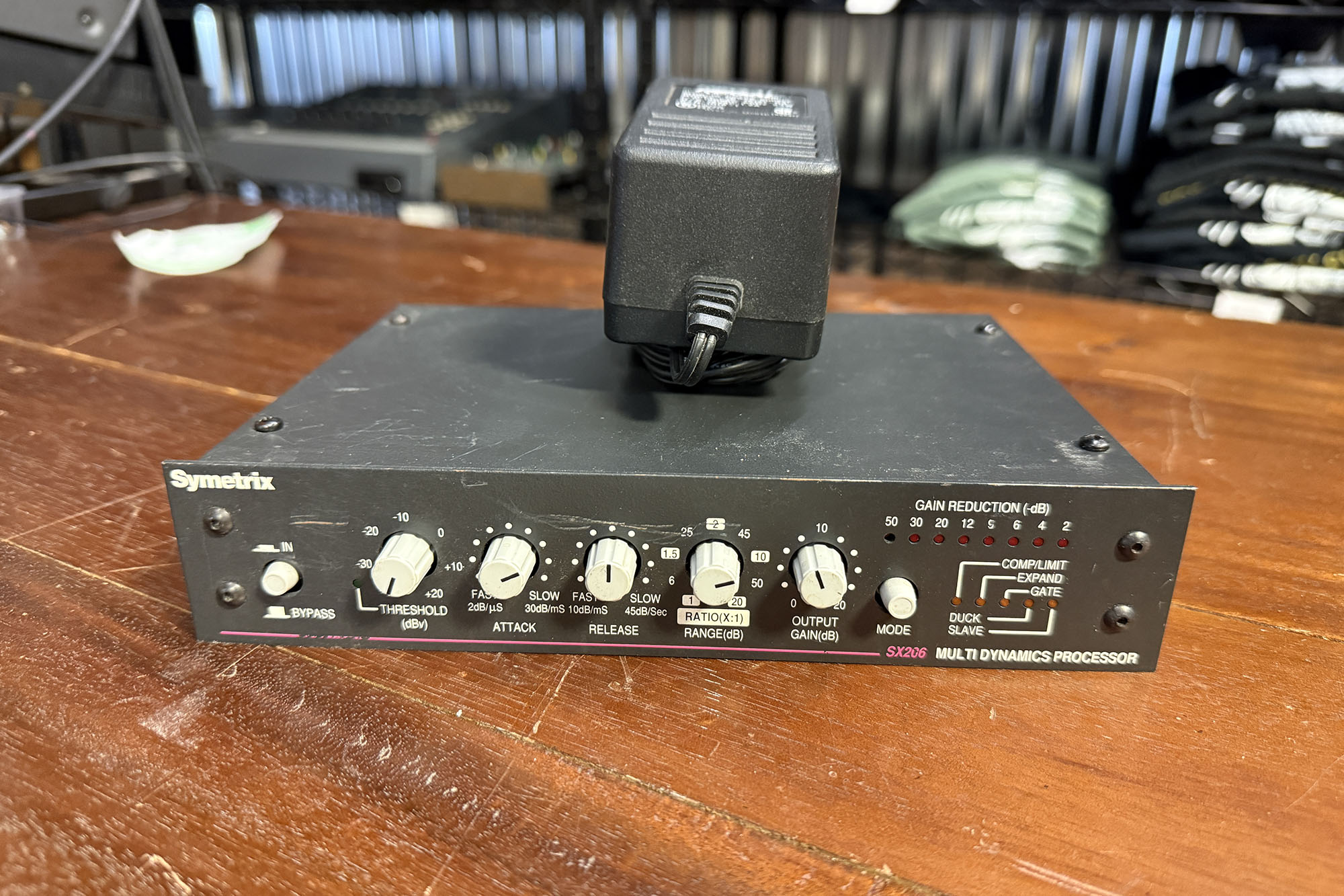 SYMETRIX SX206